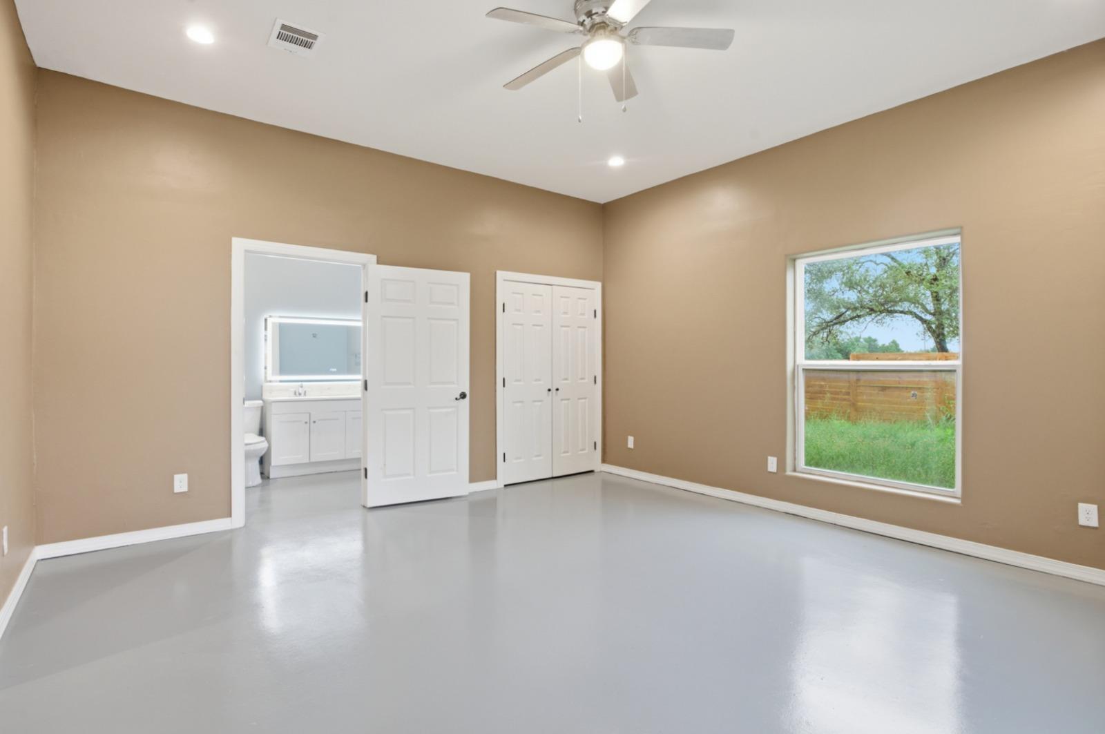 17621 Stacey Ln, Lago Vista, TX 78645