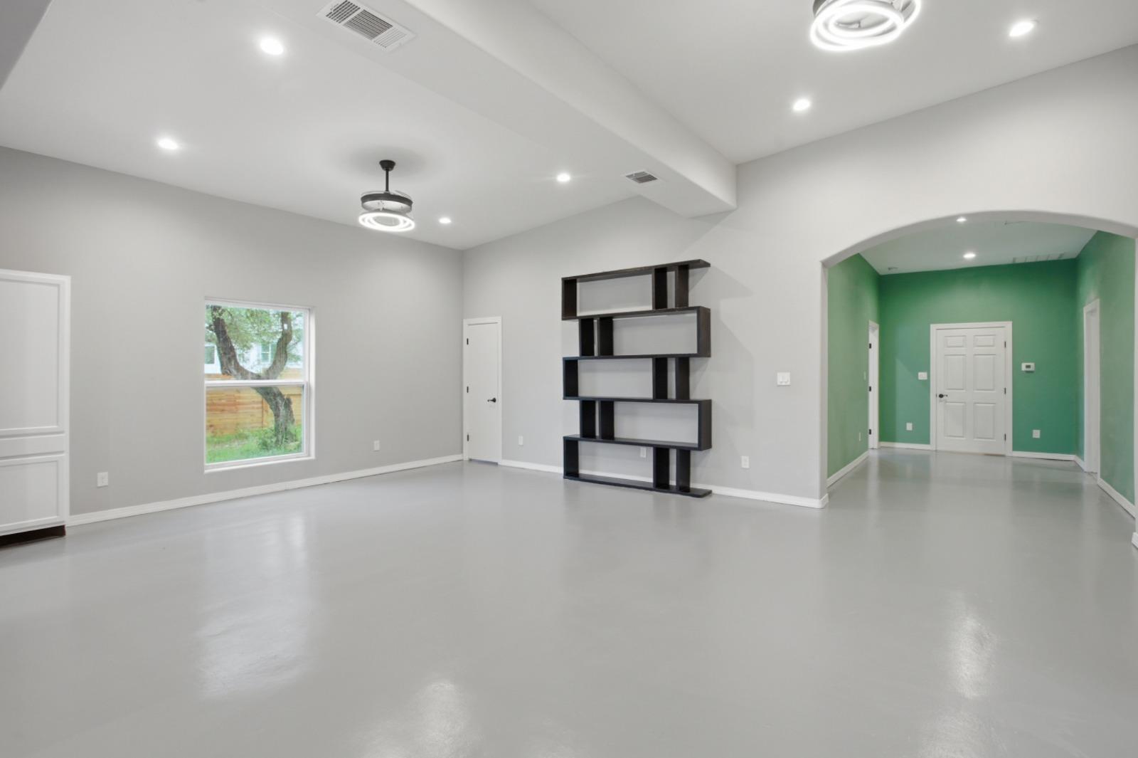 17621 Stacey Ln, Lago Vista, TX 78645