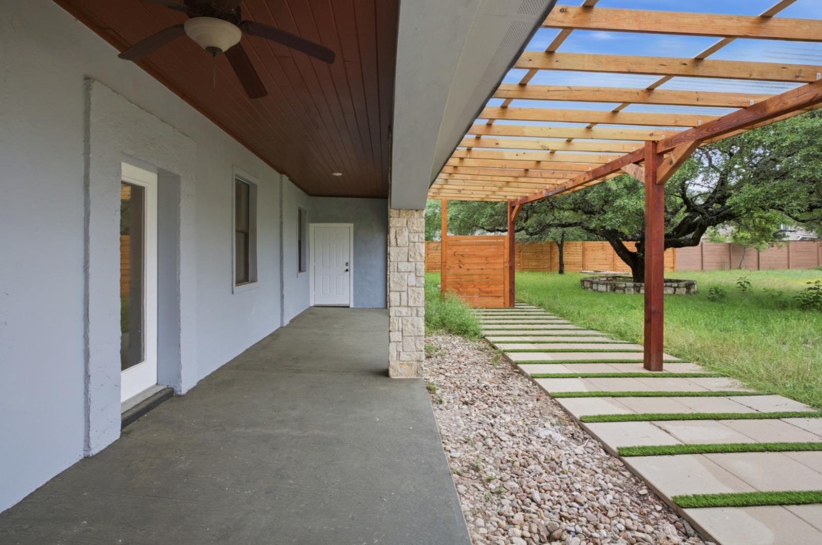 17621 Stacey Ln, Lago Vista, TX 78645