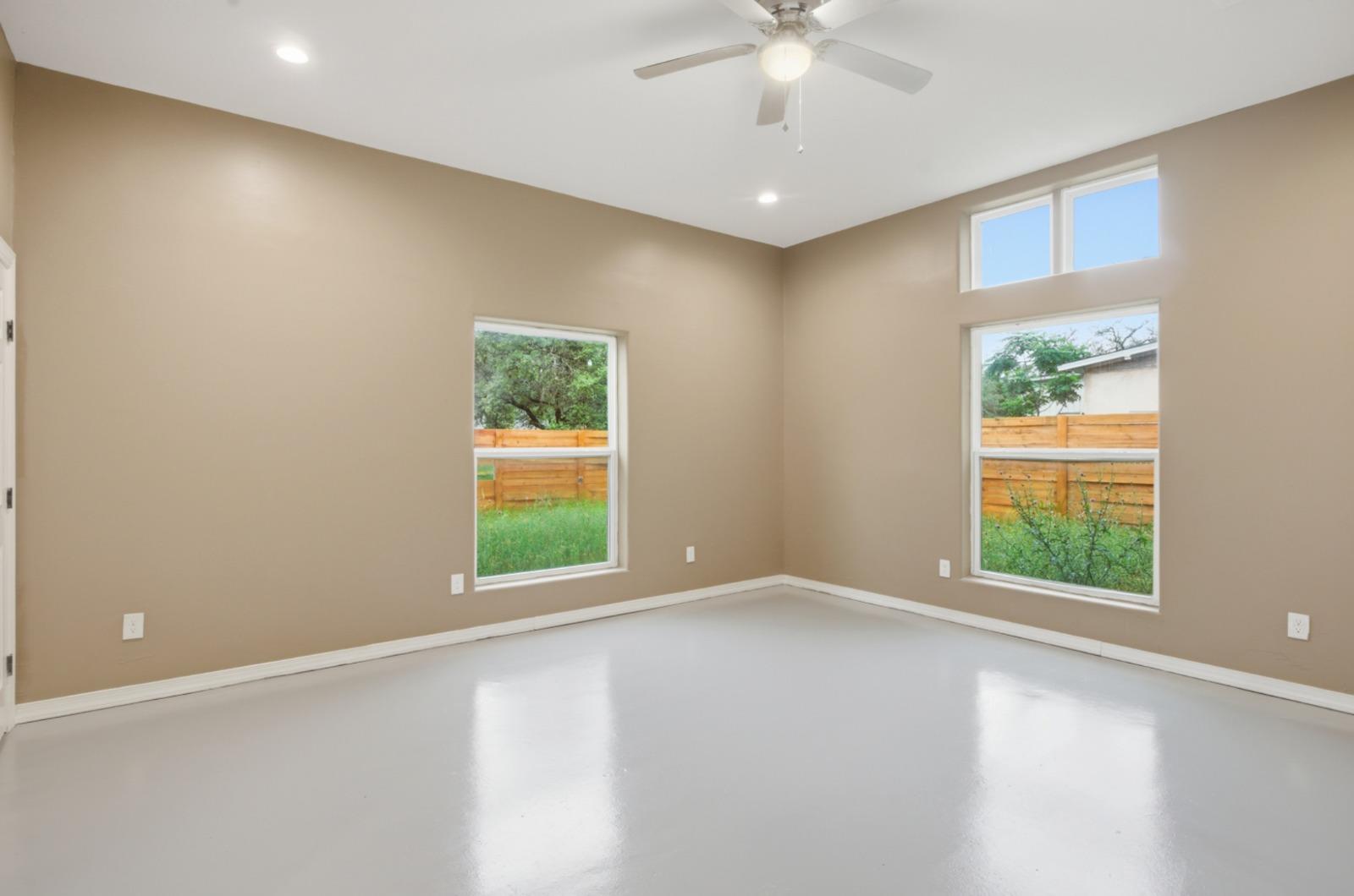 17621 Stacey Ln, Lago Vista, TX 78645