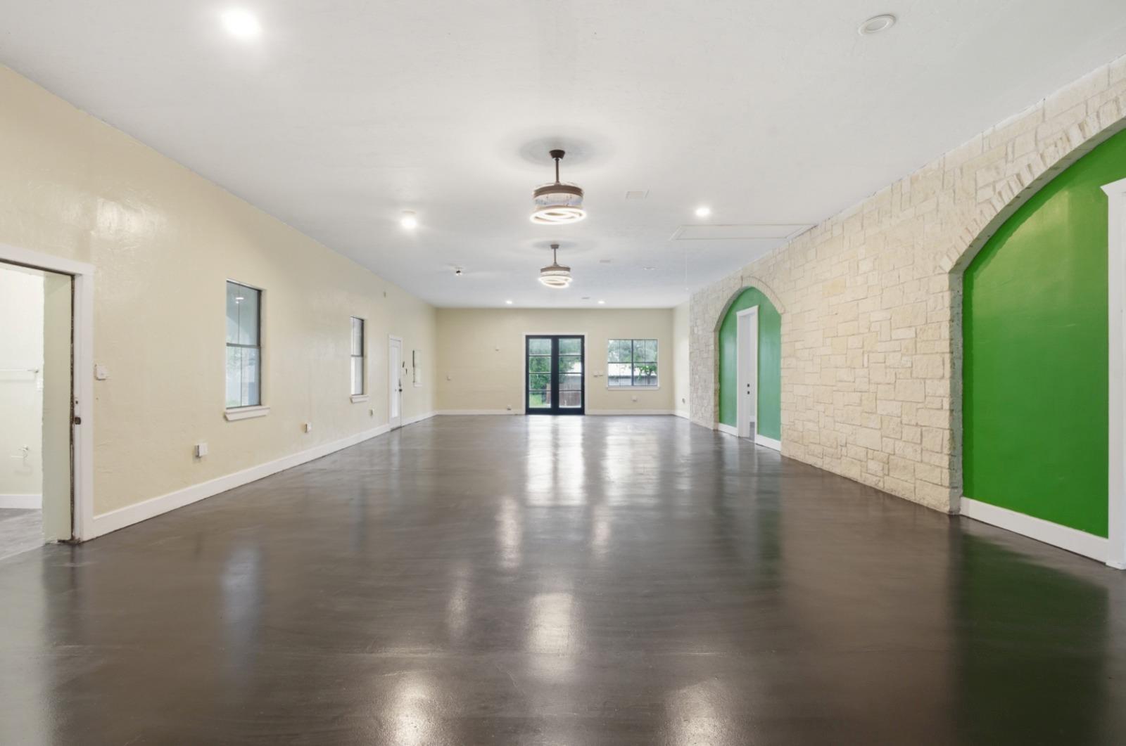 17621 Stacey Ln, Lago Vista, TX 78645