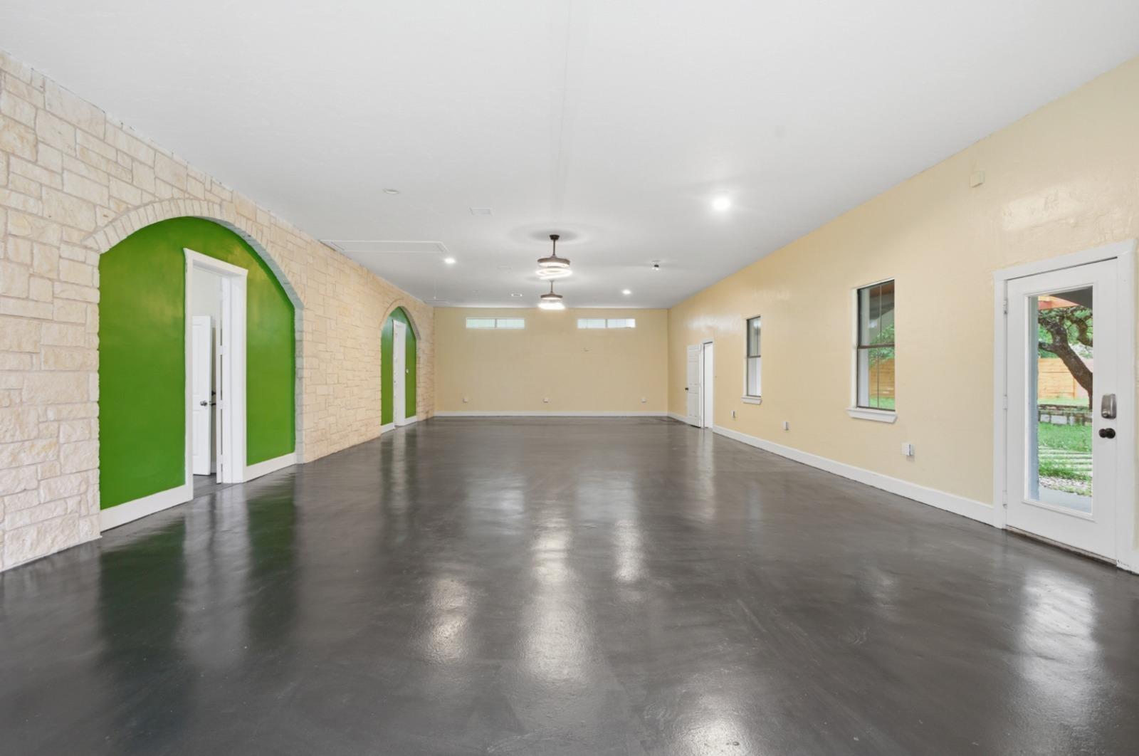 17621 Stacey Ln, Lago Vista, TX 78645