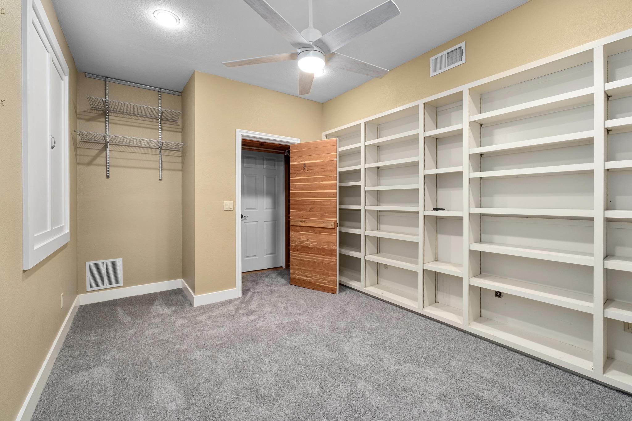 104 S Weston Ln, Austin, TX 78733