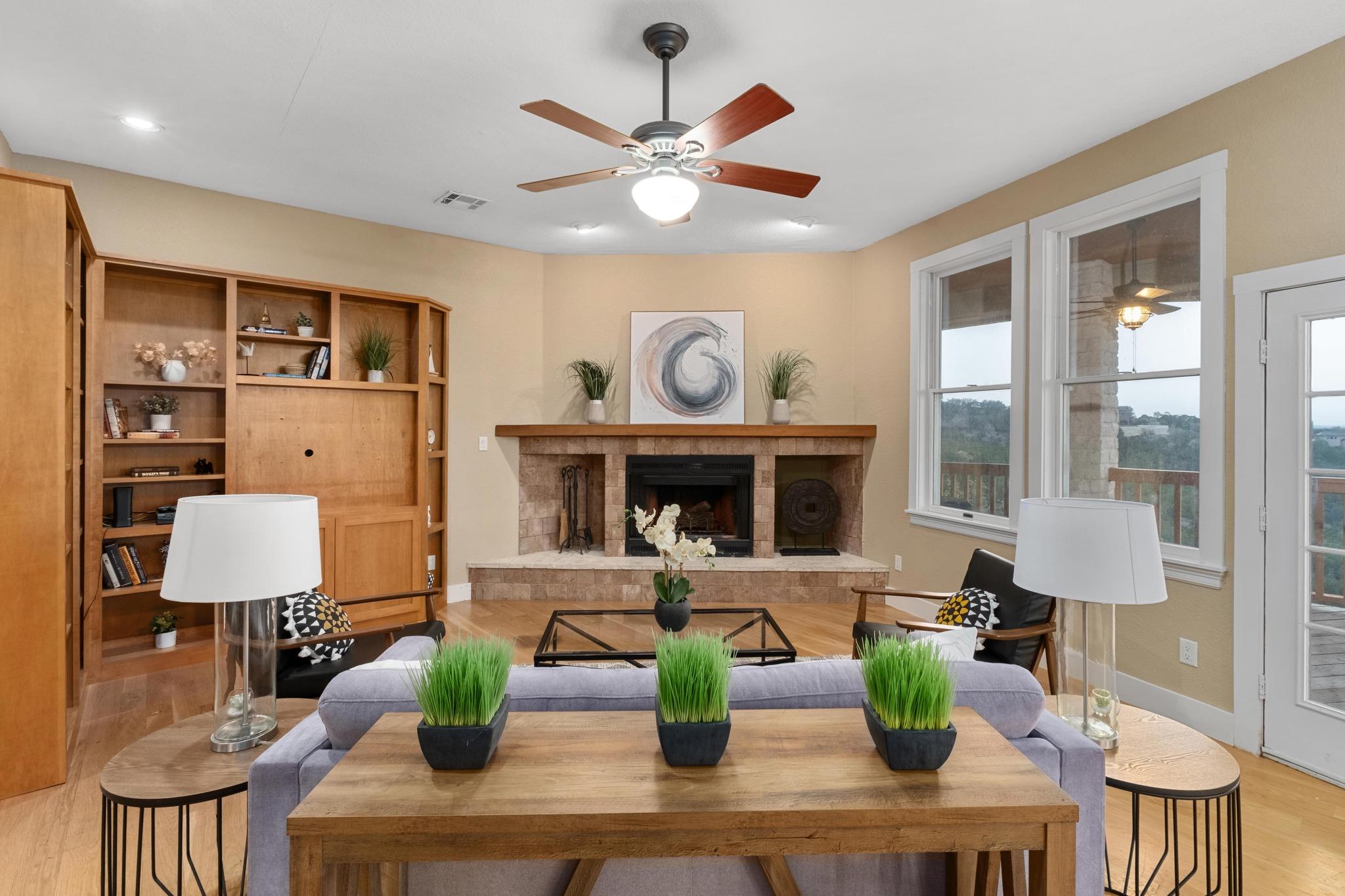 104 S Weston Ln, Austin, TX 78733