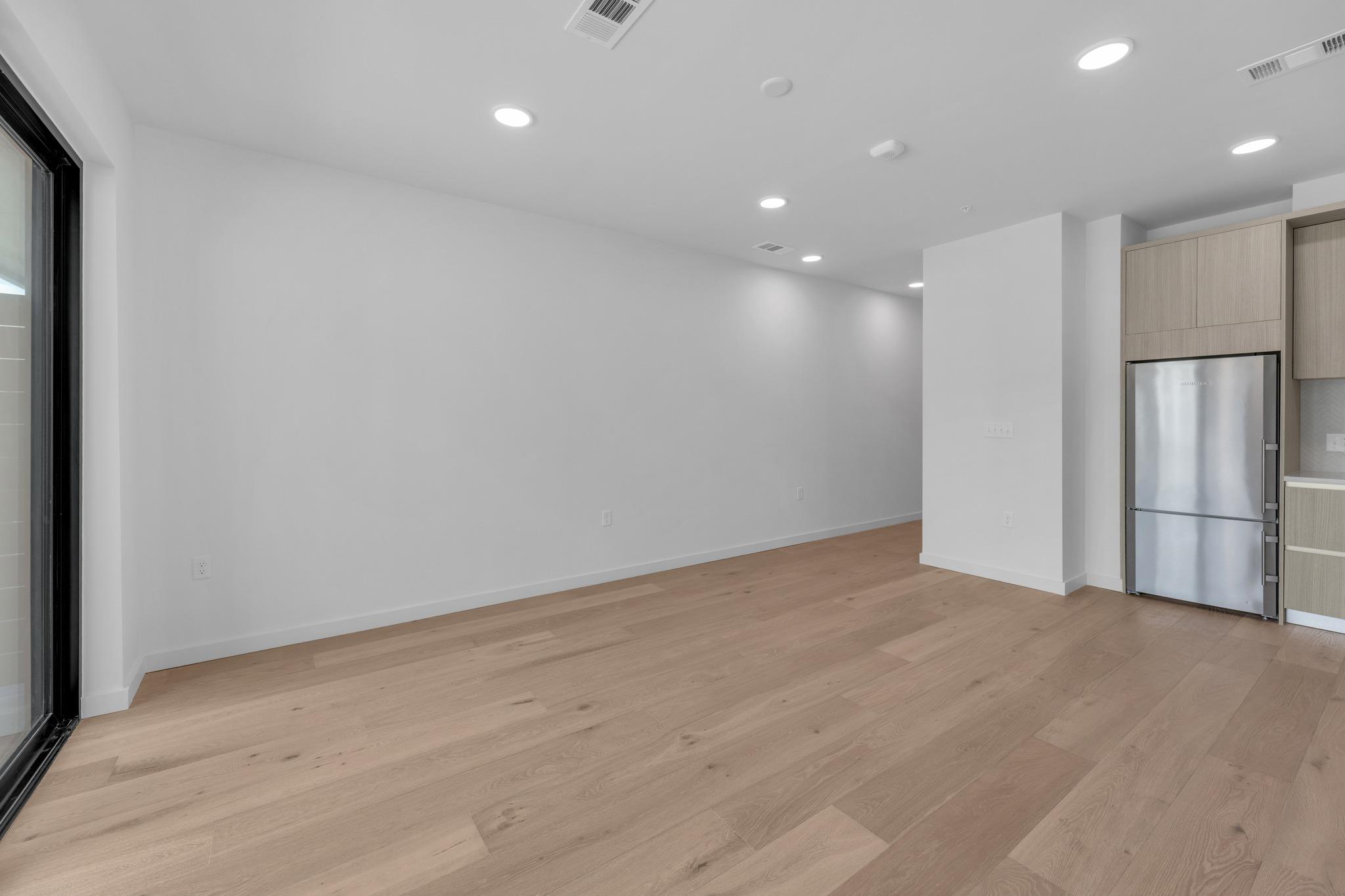 2209 S 1st St # 231, Austin, TX 78704