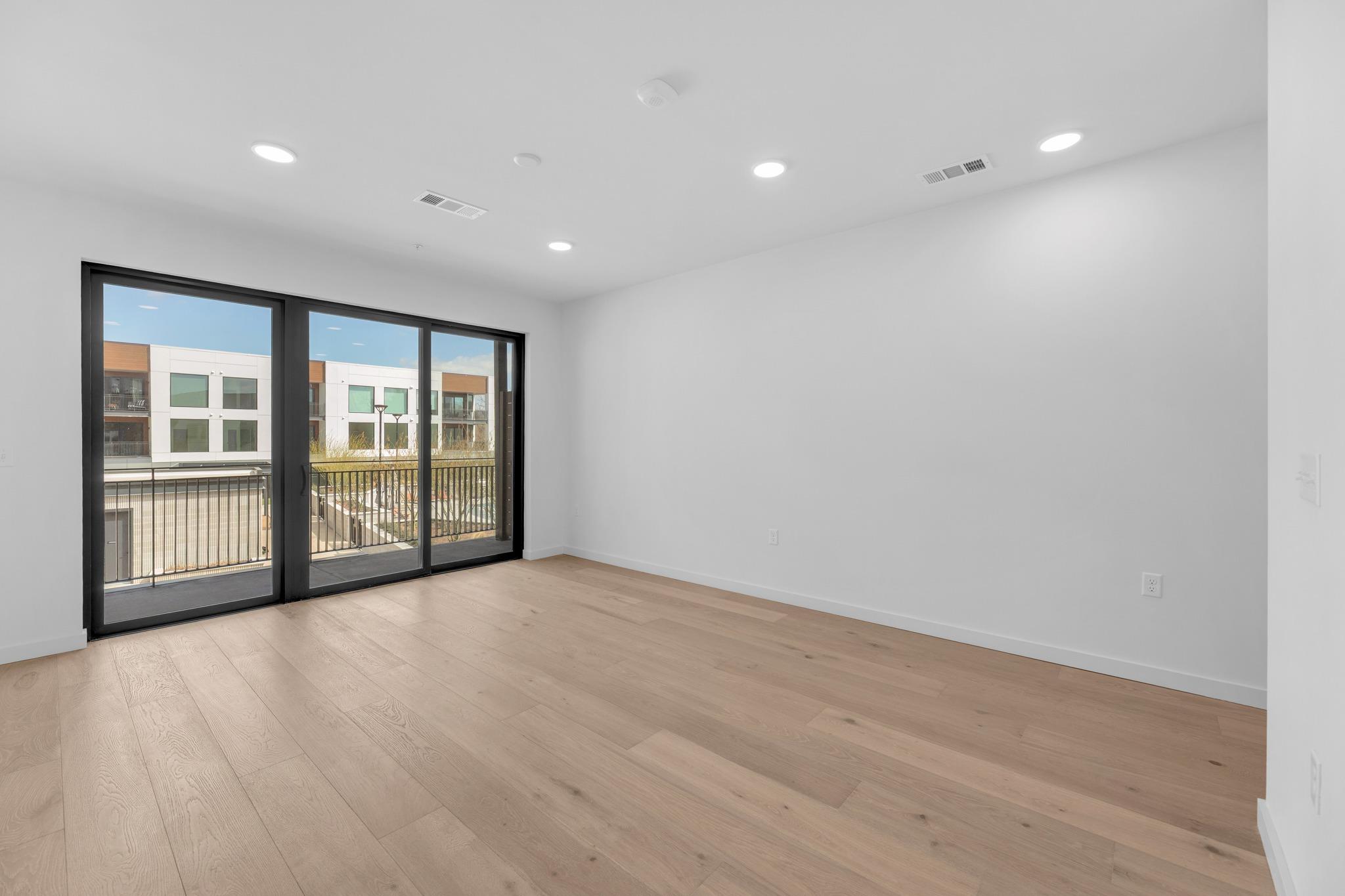 2209 S 1st St # 231, Austin, TX 78704