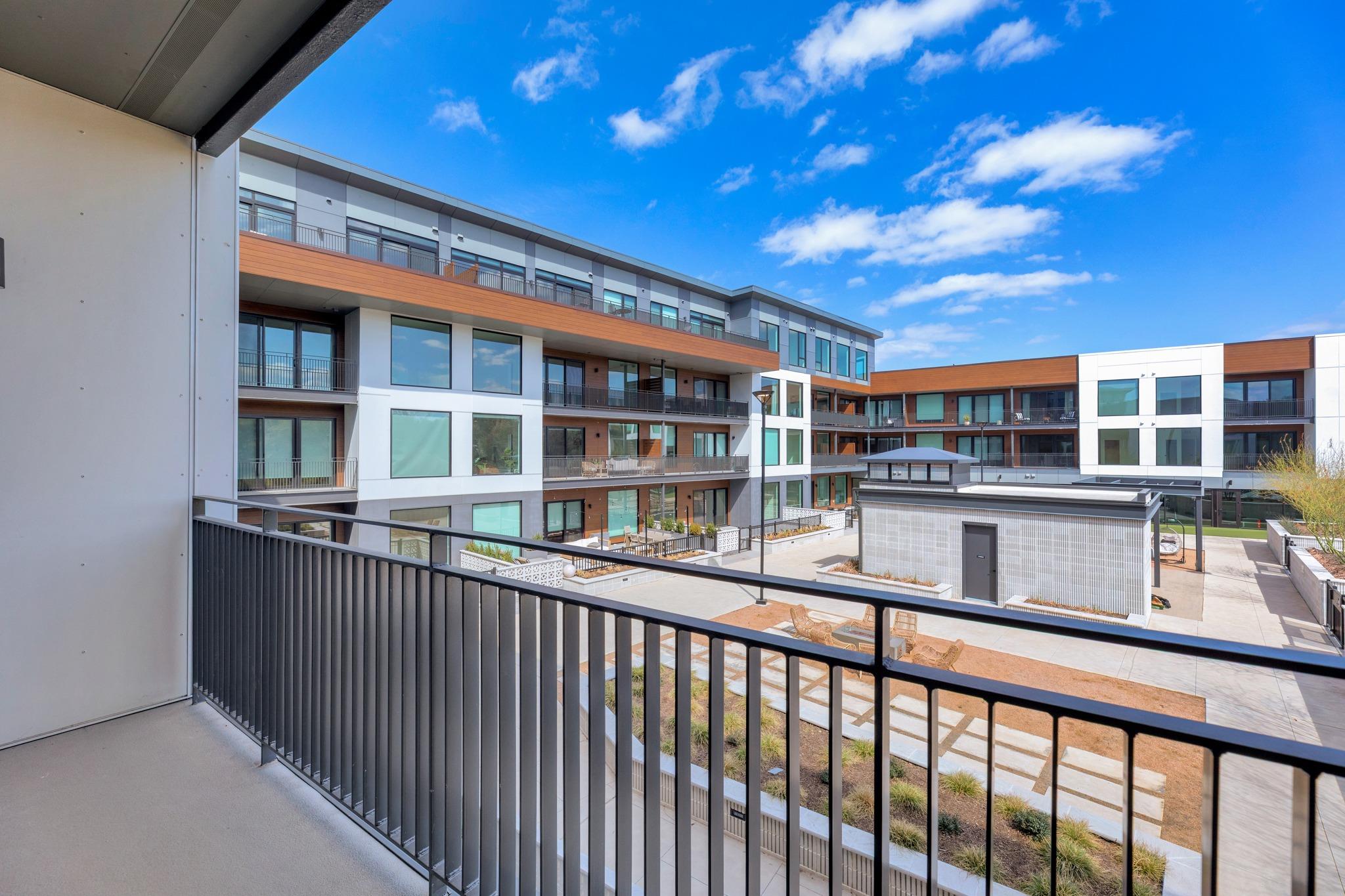 2209 S 1st St # 231, Austin, TX 78704