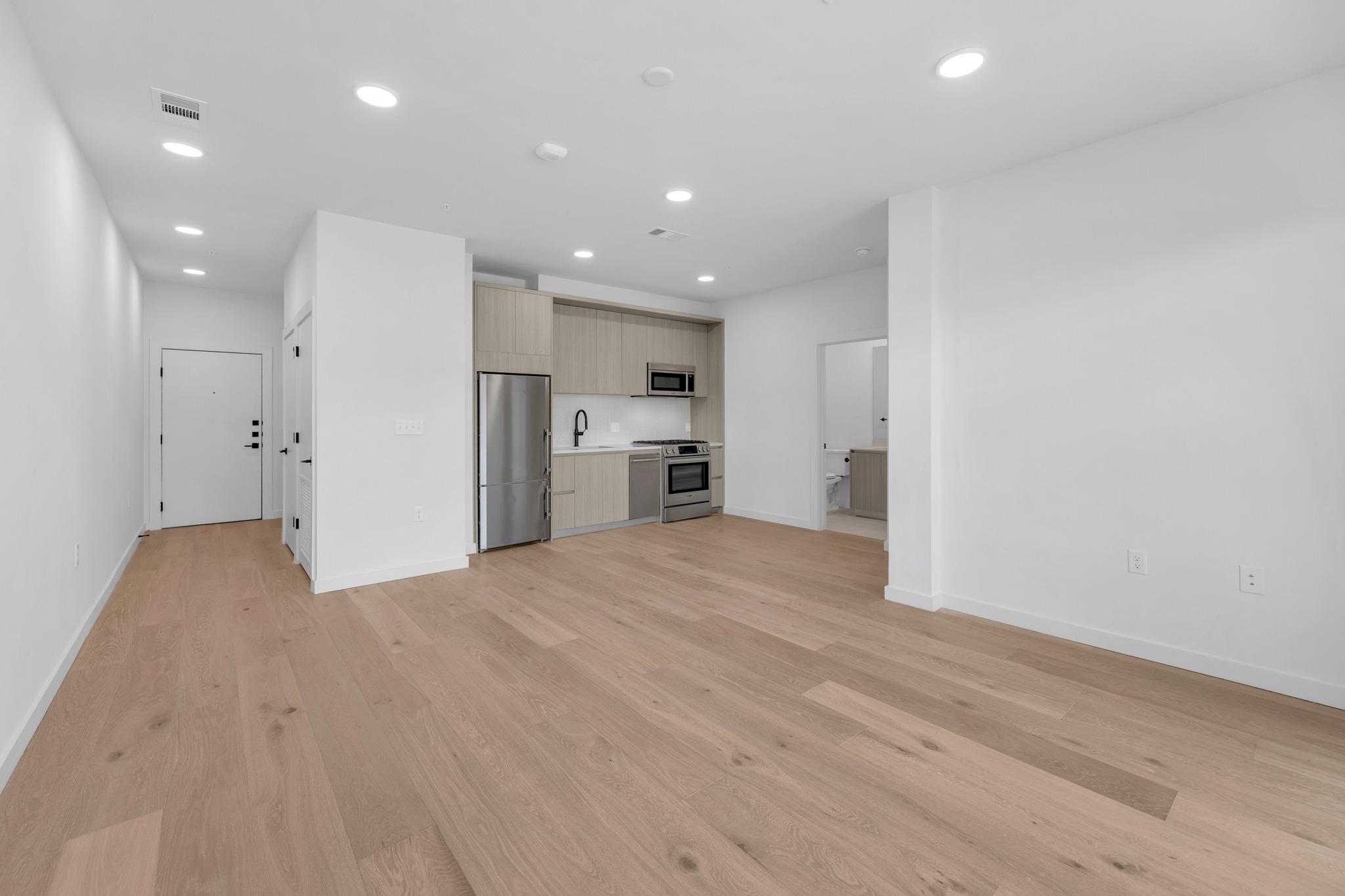 2209 S 1st St # 231, Austin, TX 78704