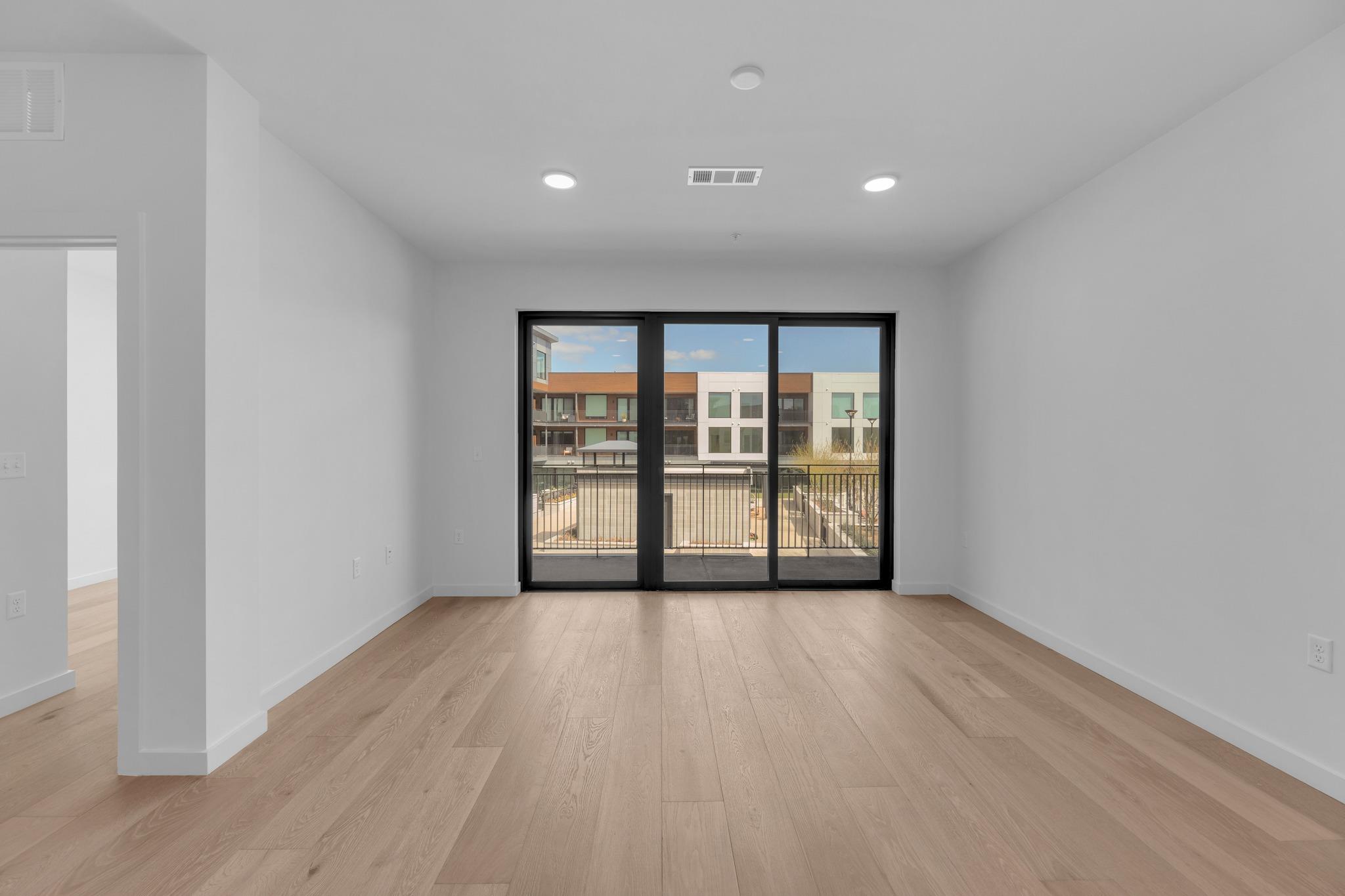 2209 S 1st St # 231, Austin, TX 78704