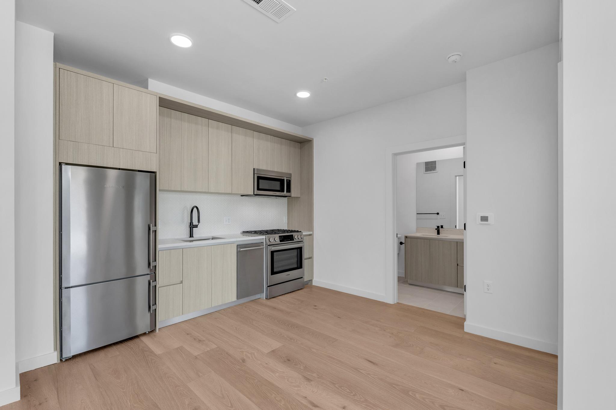 2209 S 1st St # 231, Austin, TX 78704