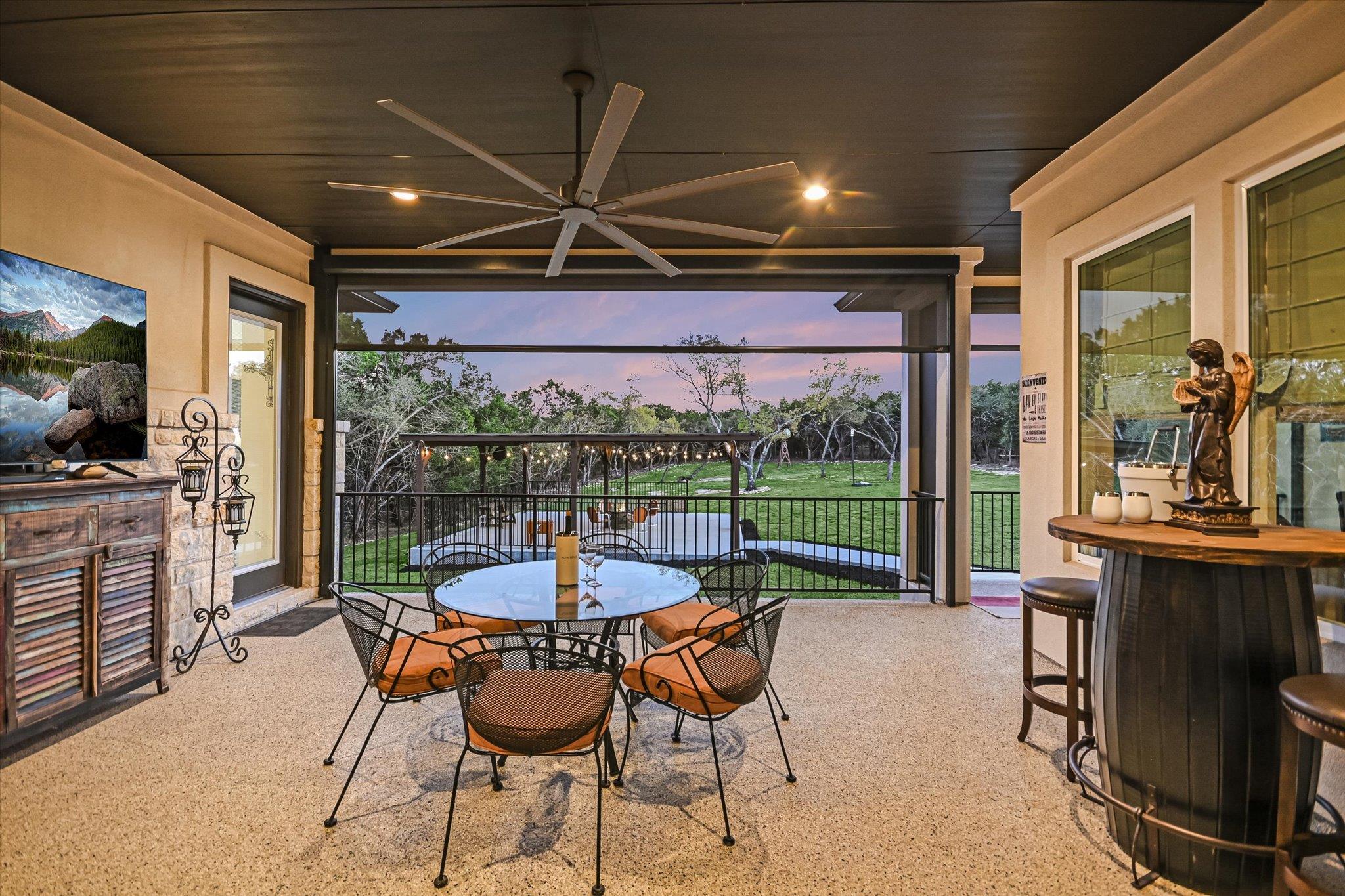 250 BROWN SADDLE Cv, Driftwood, TX 78619