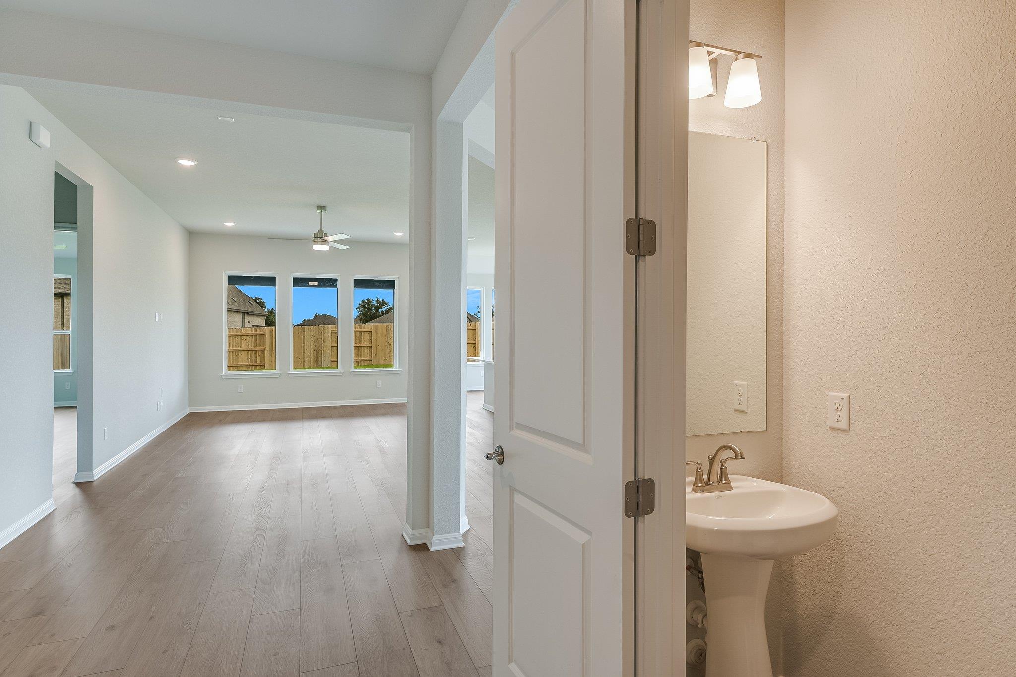 112 Teakmill Trl, San Marcos, TX 78666