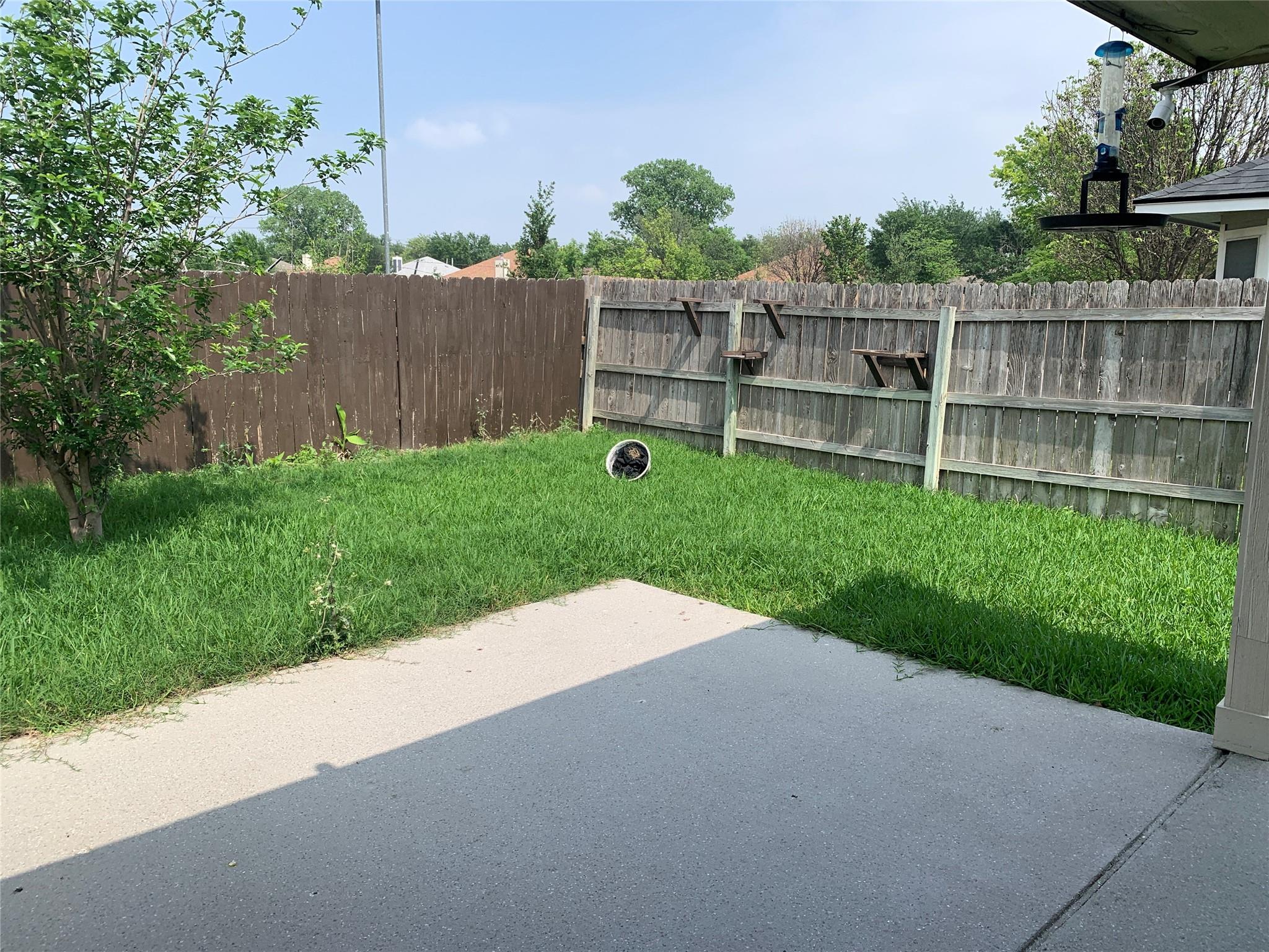150 Elmer Cv, Kyle, TX 78640