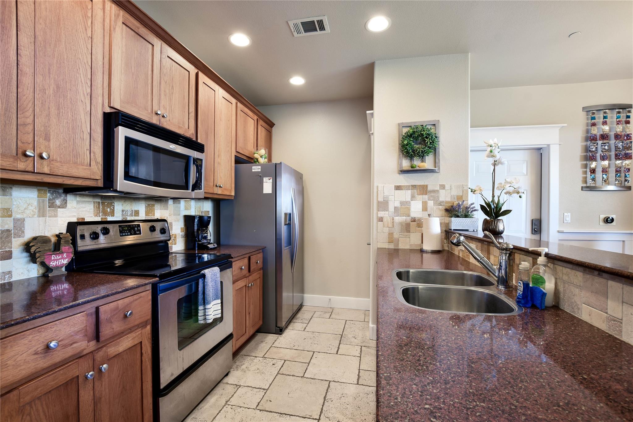 17800 Maritime Point Dr # 101, Jonestown, TX 78645