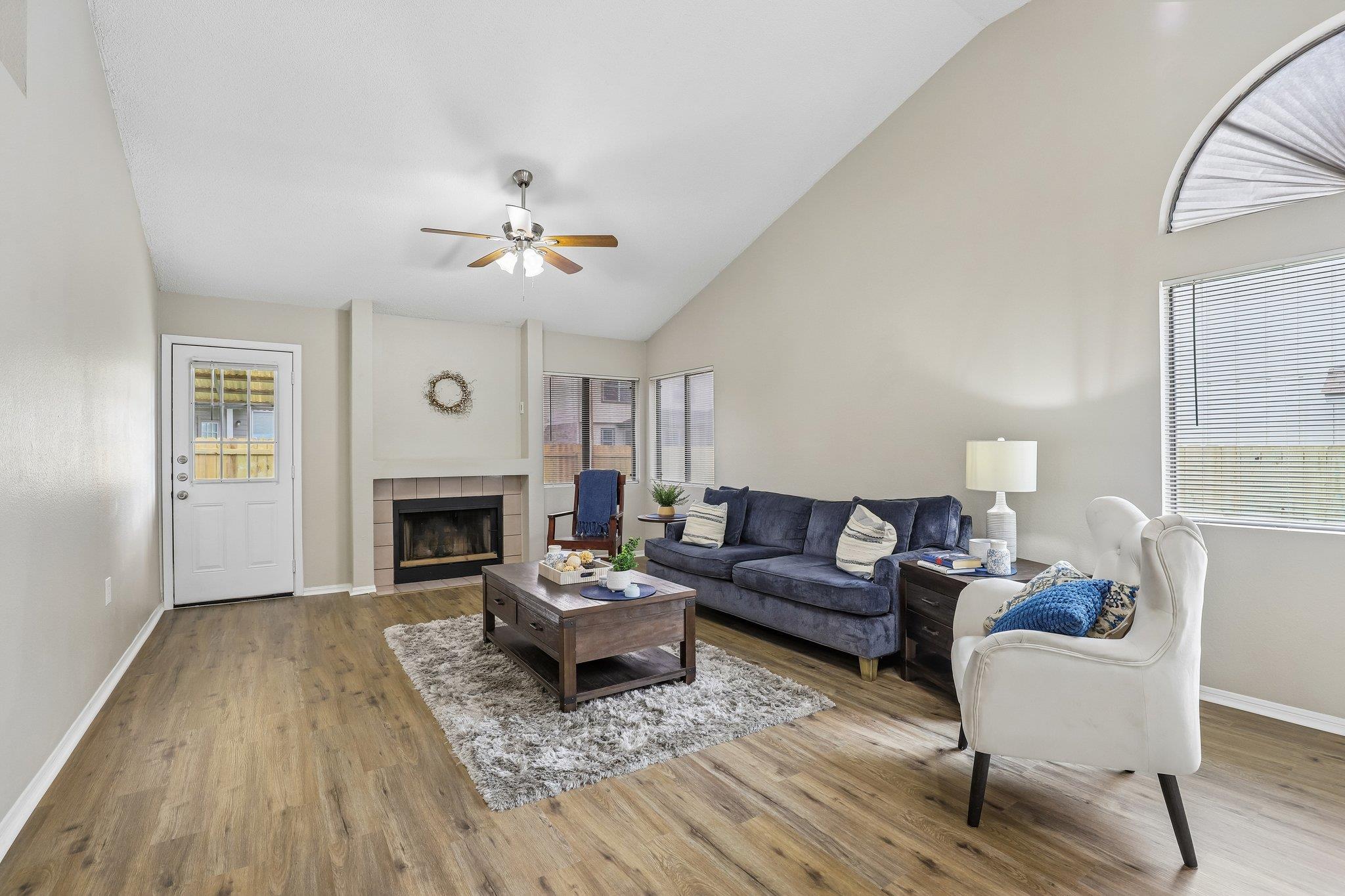 305 Hornbean Ln, Cibolo, TX 78108
