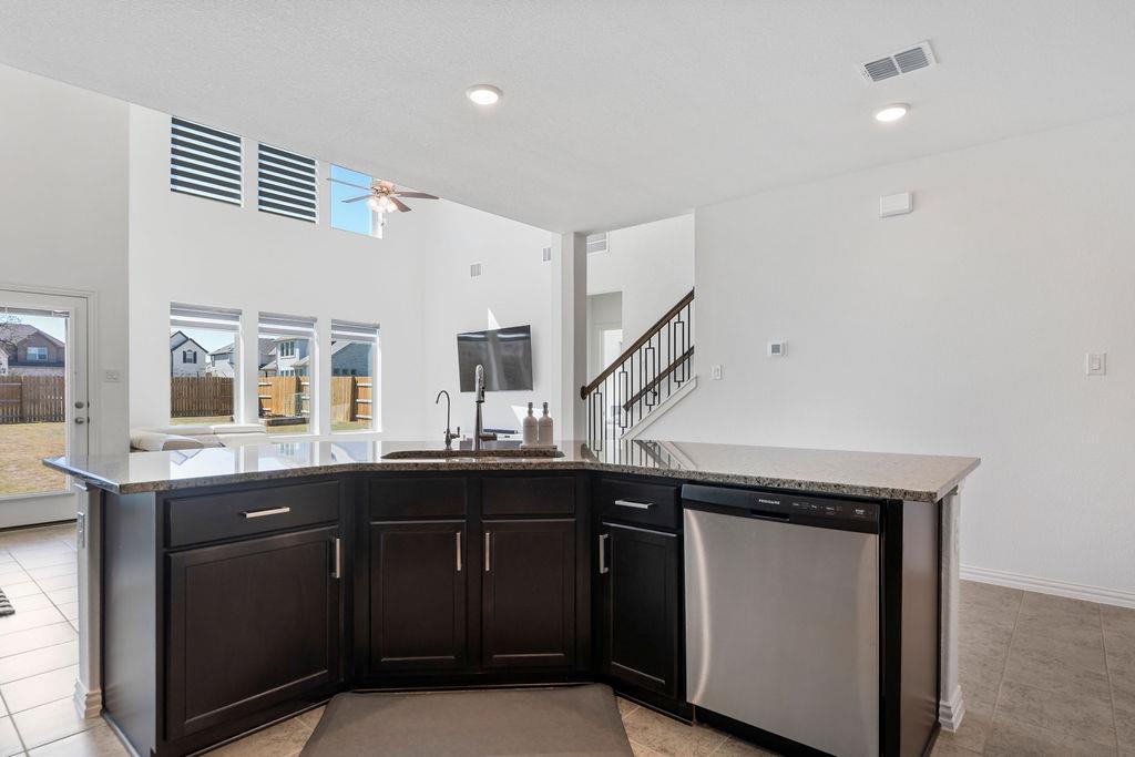 631 Breeze Hollow Ln, Georgetown, TX 78628
