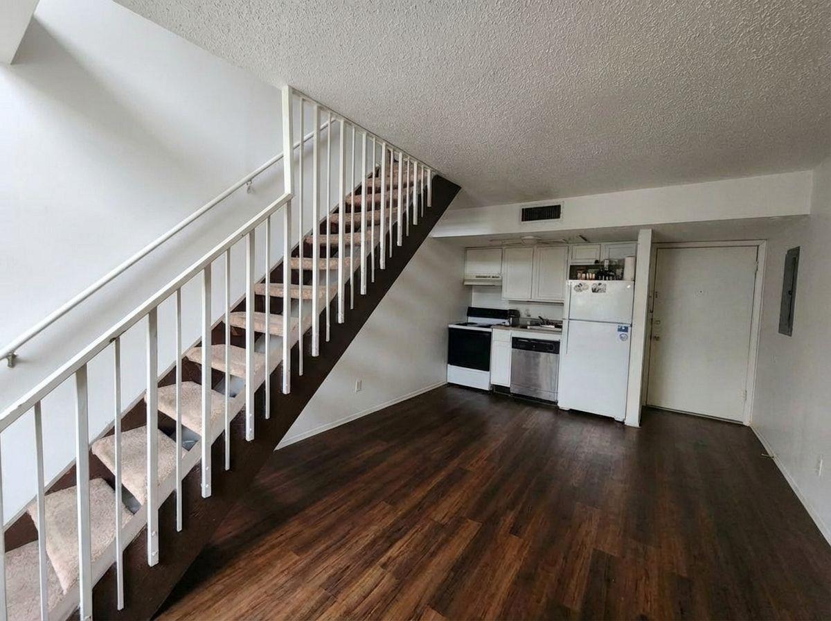 701 W 25th St, Austin, TX 78705