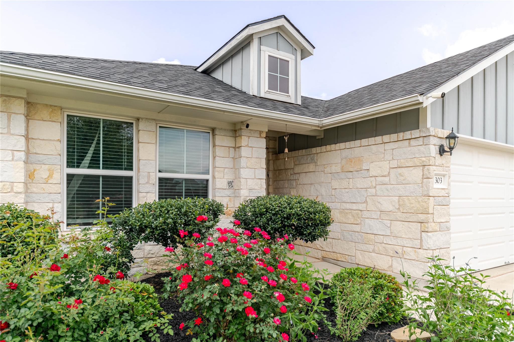 303 Schuyerville Dr, Elgin, TX 78621 | MLS #1191182