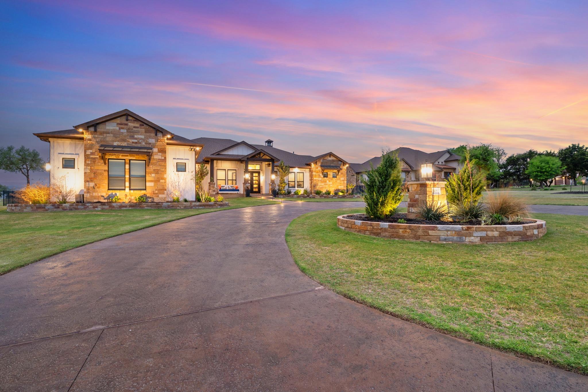 401 Highland Bluff Dr, Georgetown, TX 78633