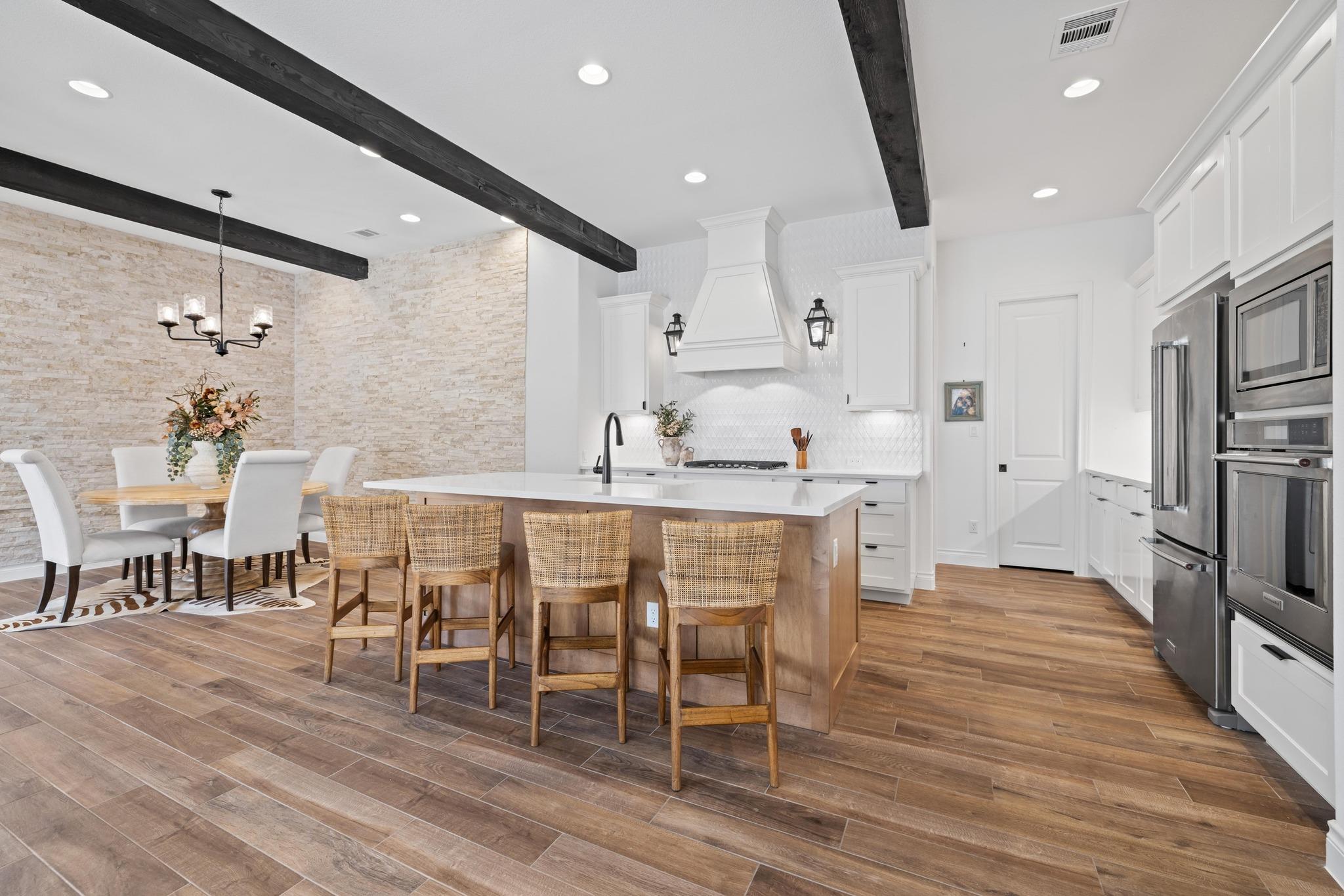 925 Indian Hawthorne Dr # GH-39, Georgetown, TX 78628