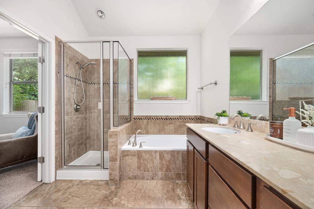 2228 Hilltop Climb Dr, Leander, TX 78641