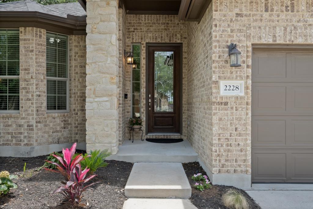 2228 Hilltop Climb Dr, Leander, TX 78641