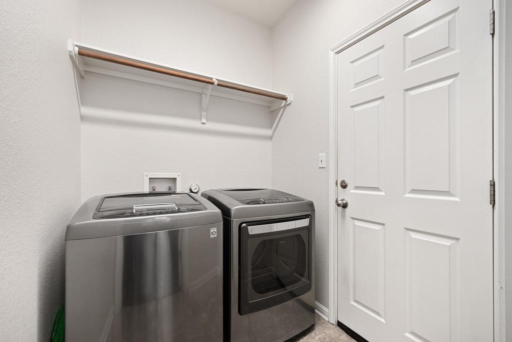 2228 Hilltop Climb Dr, Leander, TX 78641