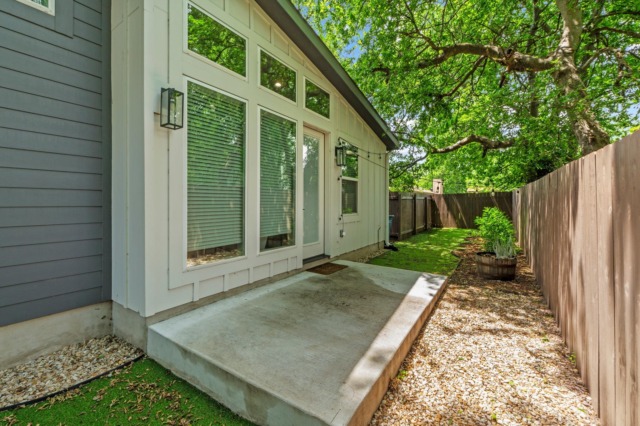 8006 Gault St # 2, Austin, TX 78757