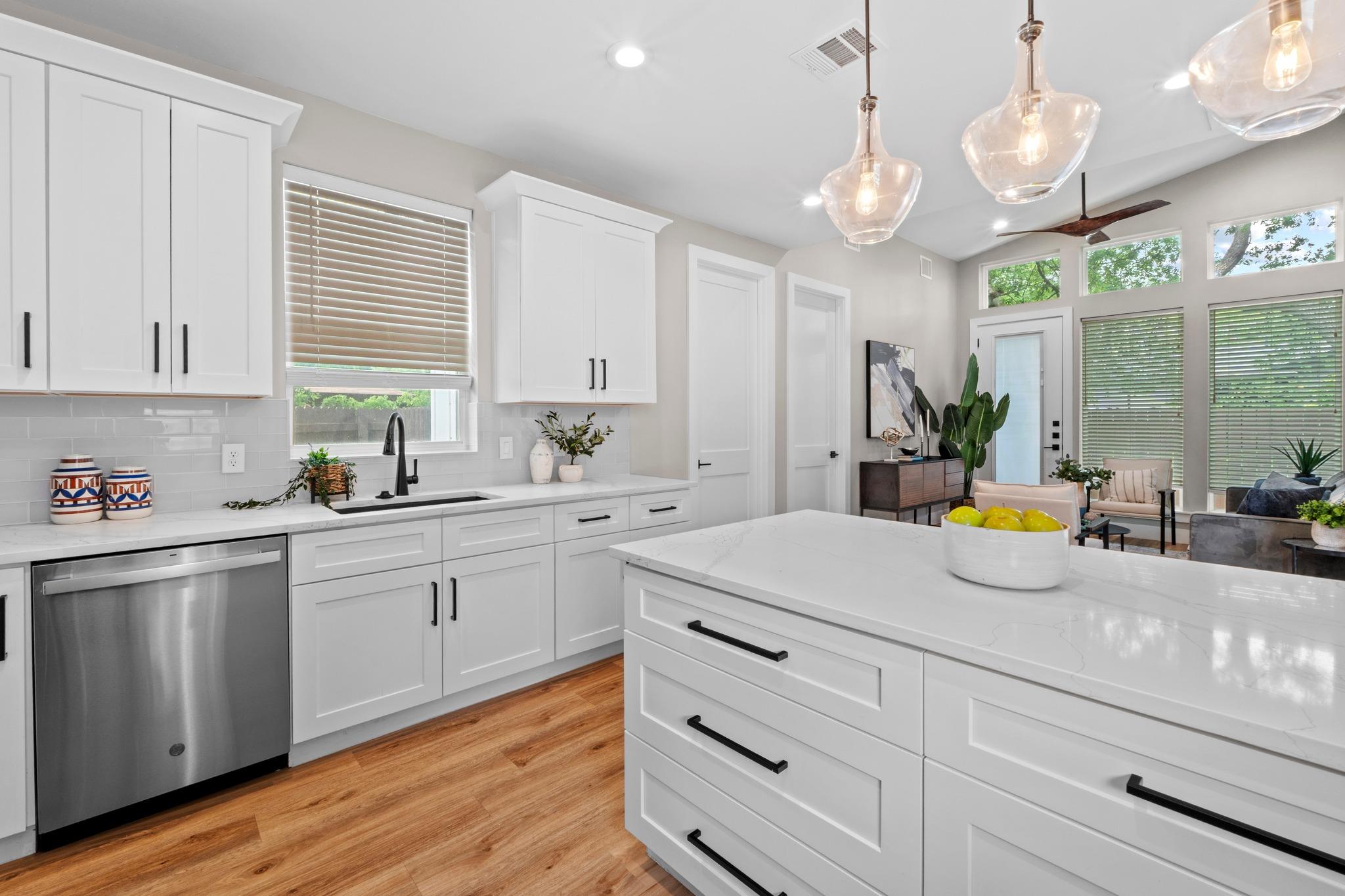 8006 Gault St # 2, Austin, TX 78757