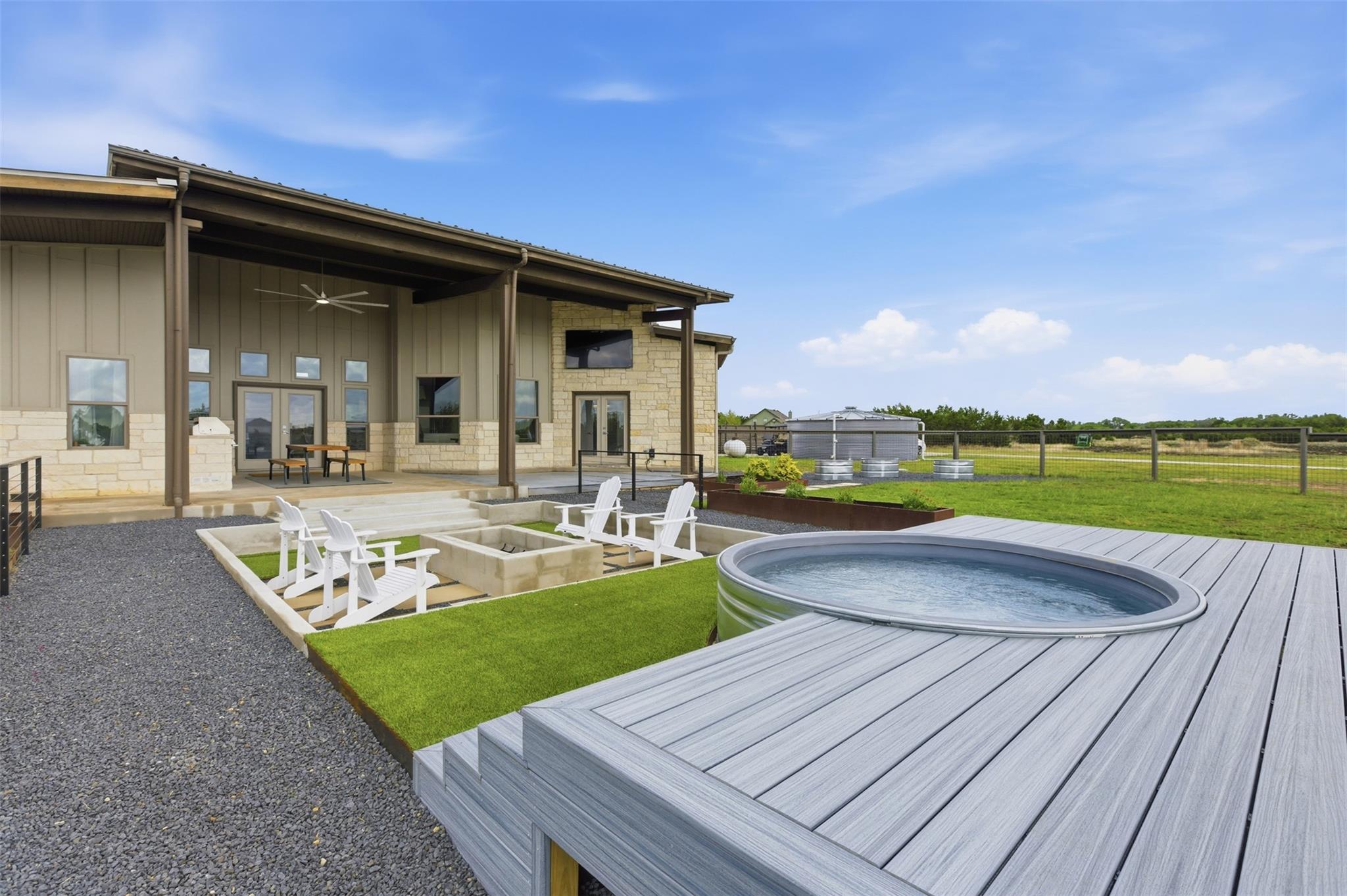 215 Mesa Vista Dr, Leander, TX 78641