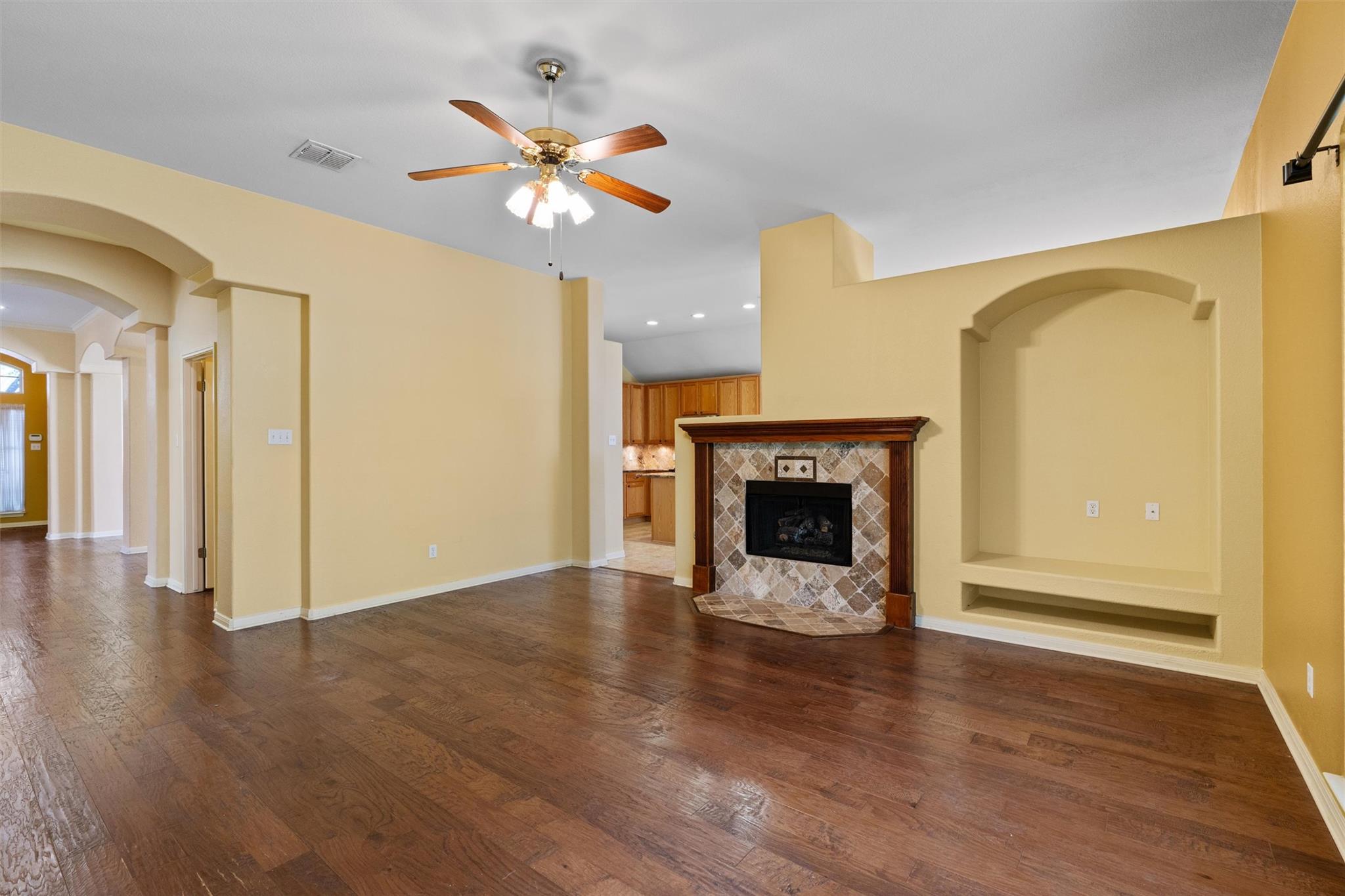 6814 Thistle Hill Way, Austin, TX 78754