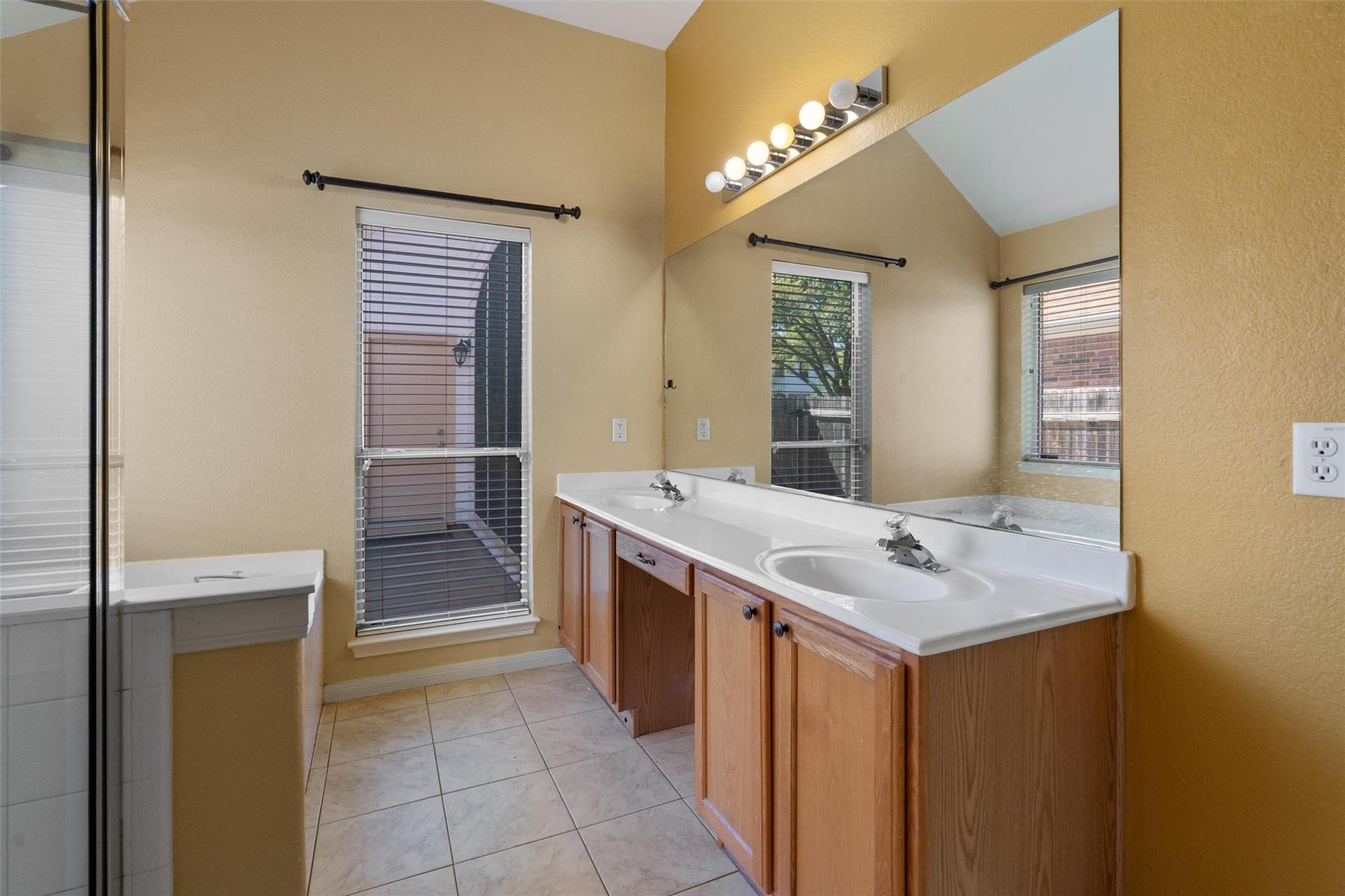 6814 Thistle Hill Way, Austin, TX 78754