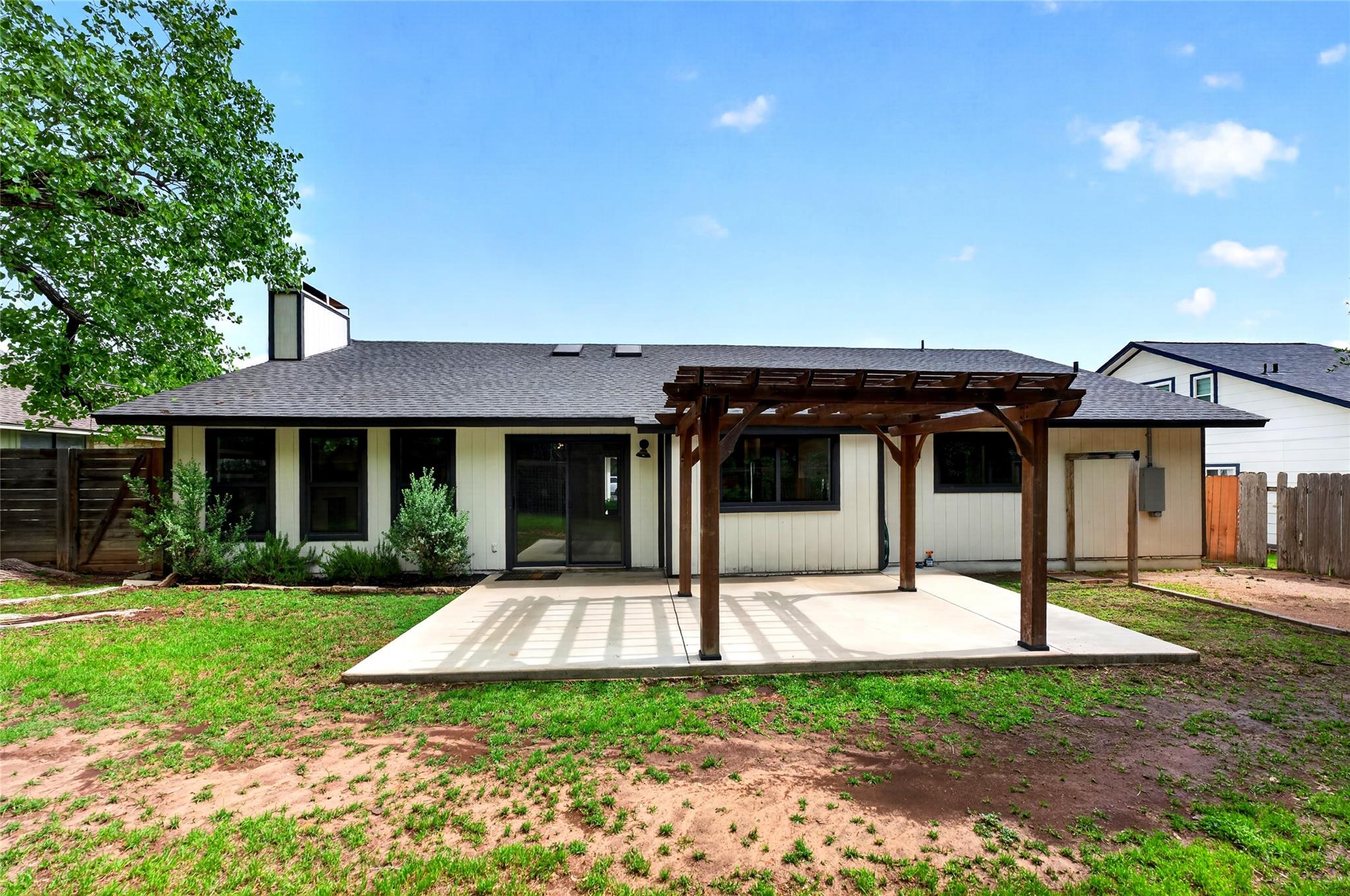 6703 Danwood Dr, Austin, TX 78759