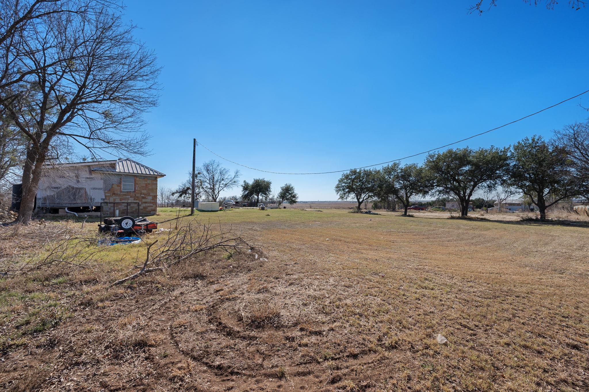 Jarrell, TX 76537
