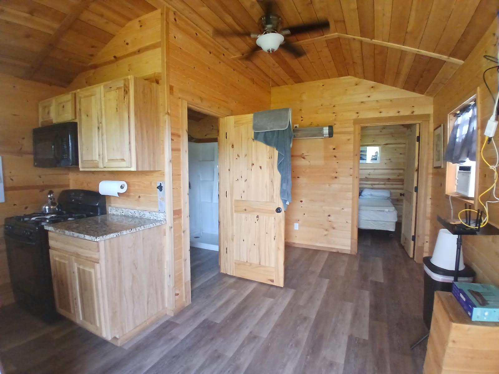 73 Loma Ln, Fredericksburg, TX 78624
