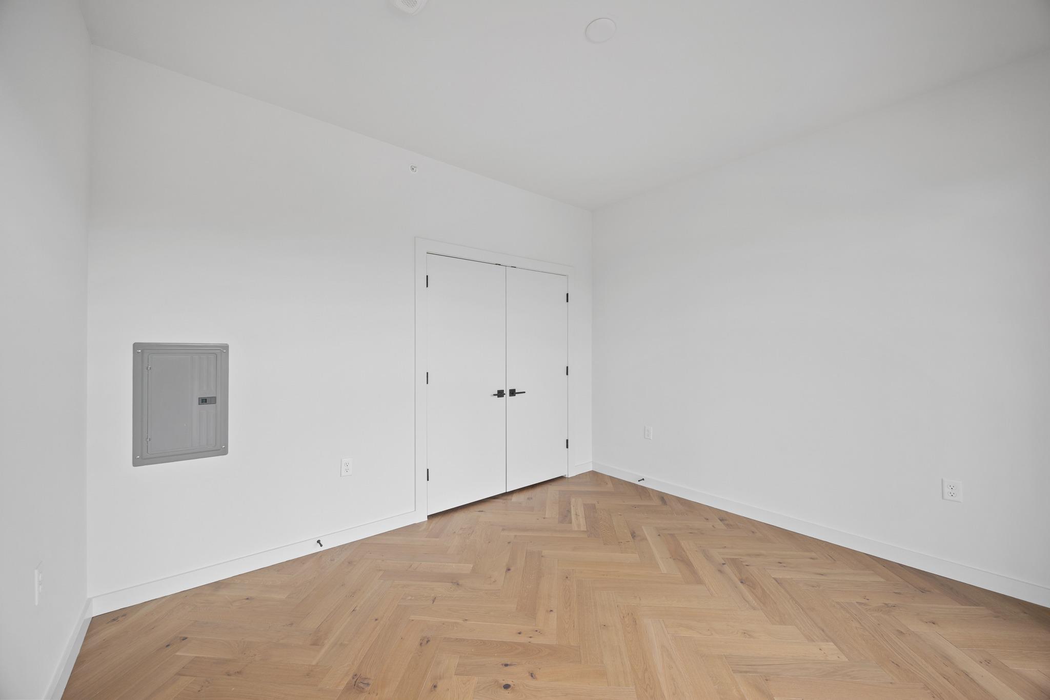 2209 S 1st St # 310, Austin, TX 78704