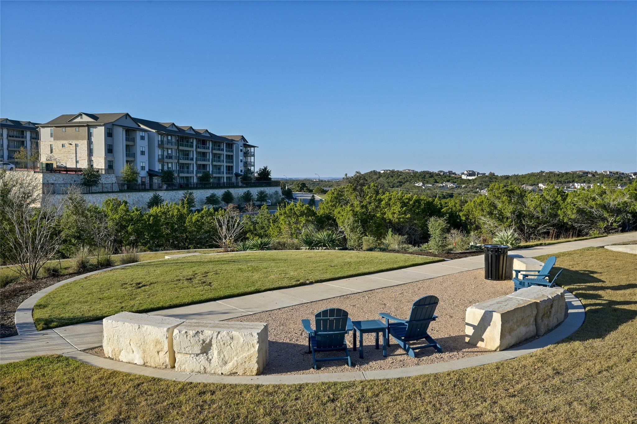 5800 Twin Peaks Trce, Austin, TX 78738