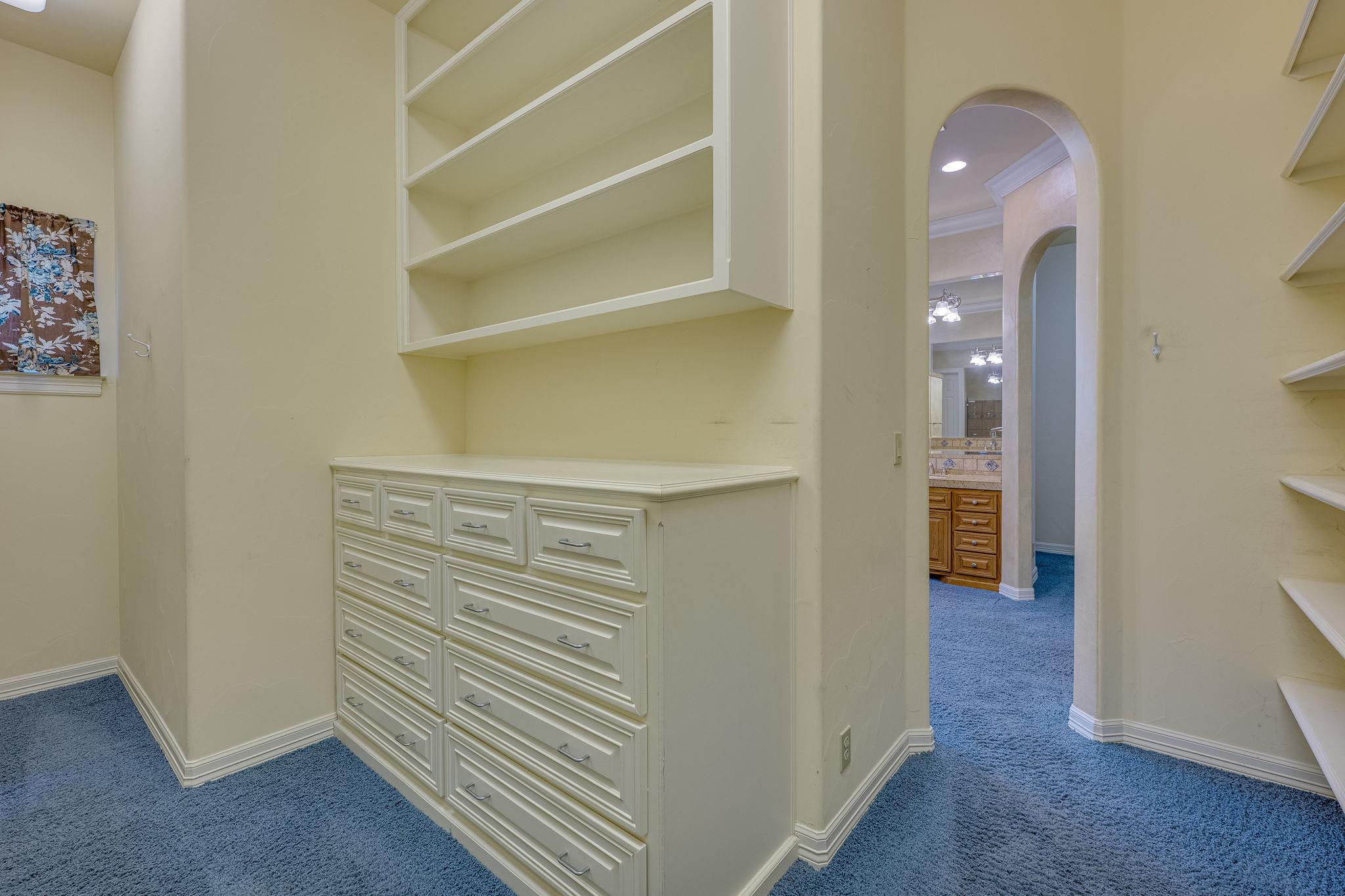 106 Lakeway Hills Cv, Lakeway, TX 78734