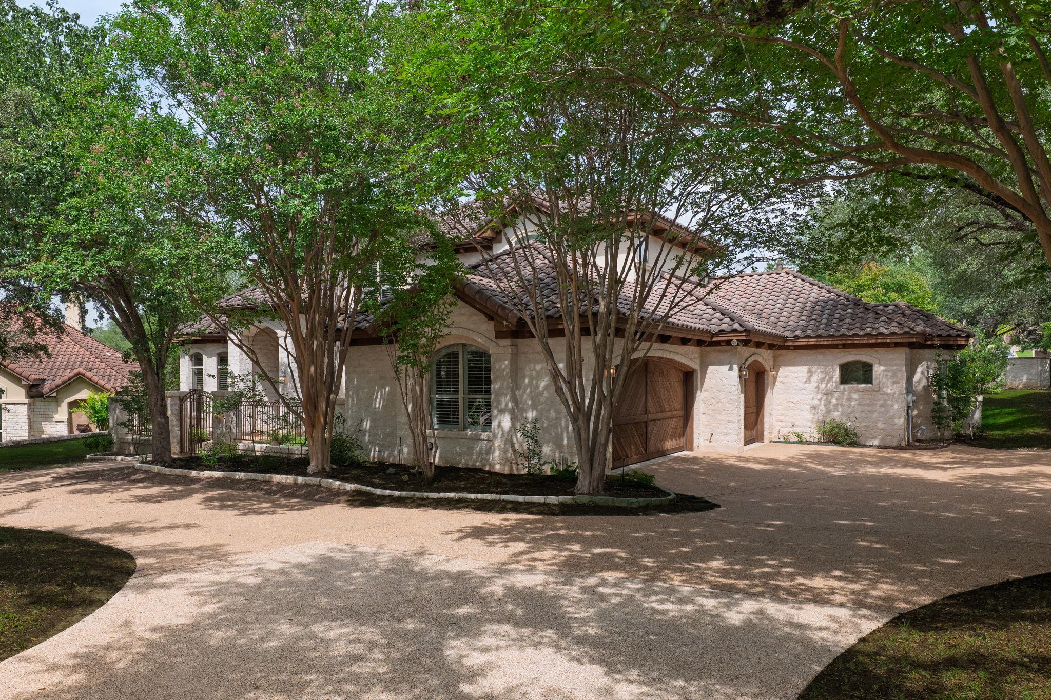 106 Lakeway Hills Cv, Lakeway, TX 78734