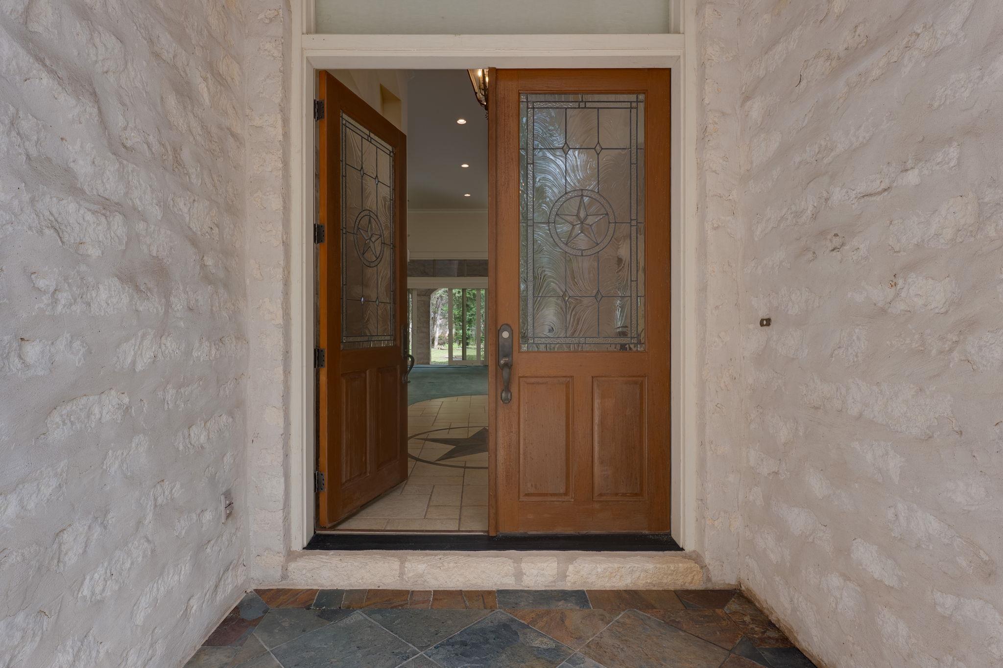 106 Lakeway Hills Cv, Lakeway, TX 78734