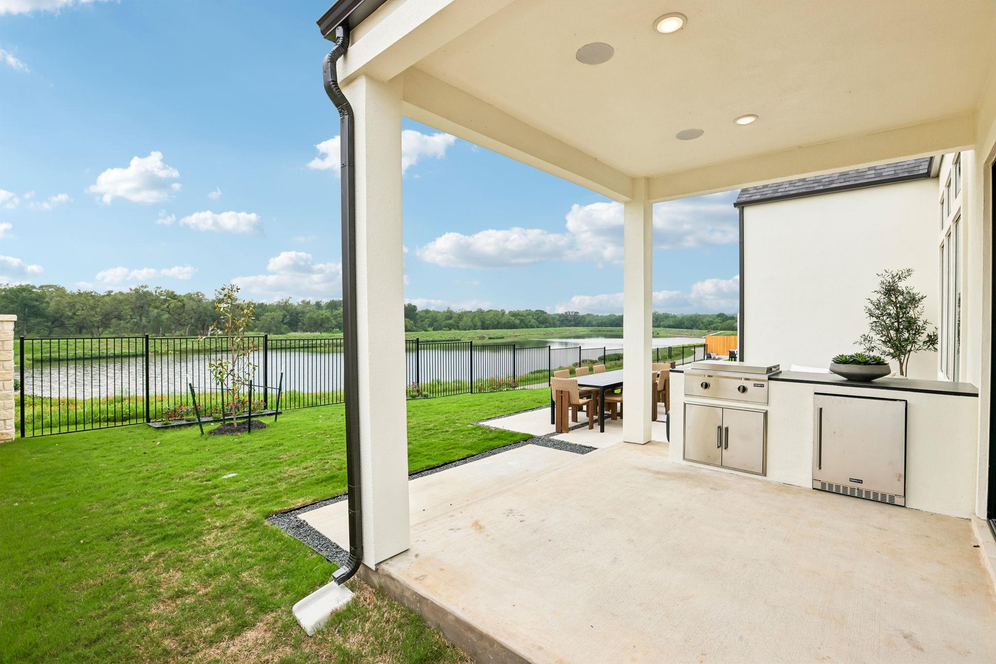194 Christian Springs Dr, Kyle, TX 78640