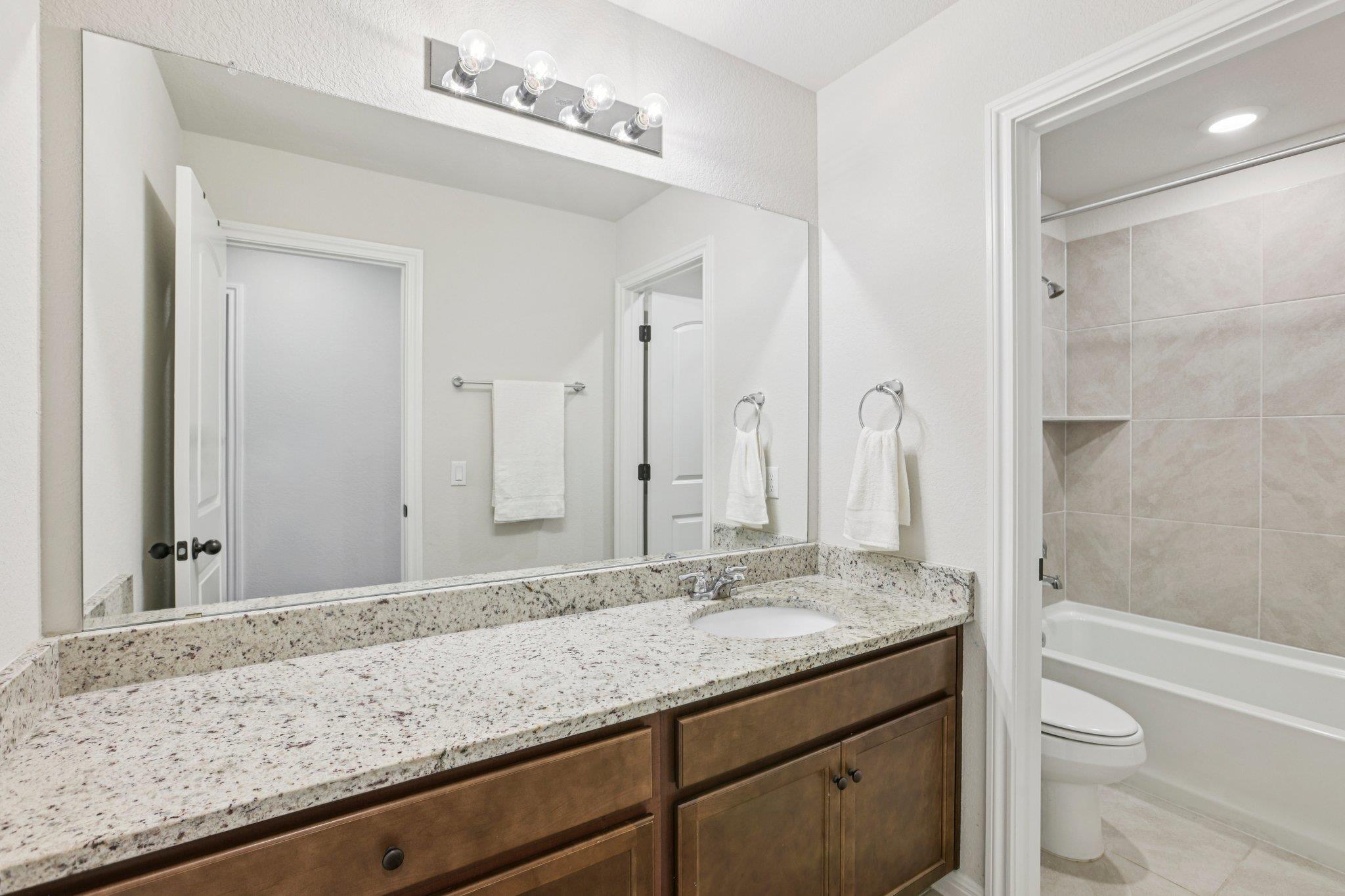 204 Swinging H Ln, Georgetown, TX 78633