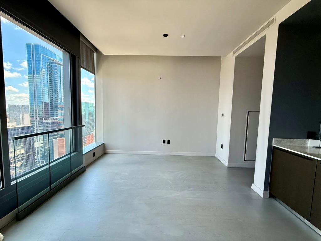 210 Lavaca St # 2809, Austin, TX 78701