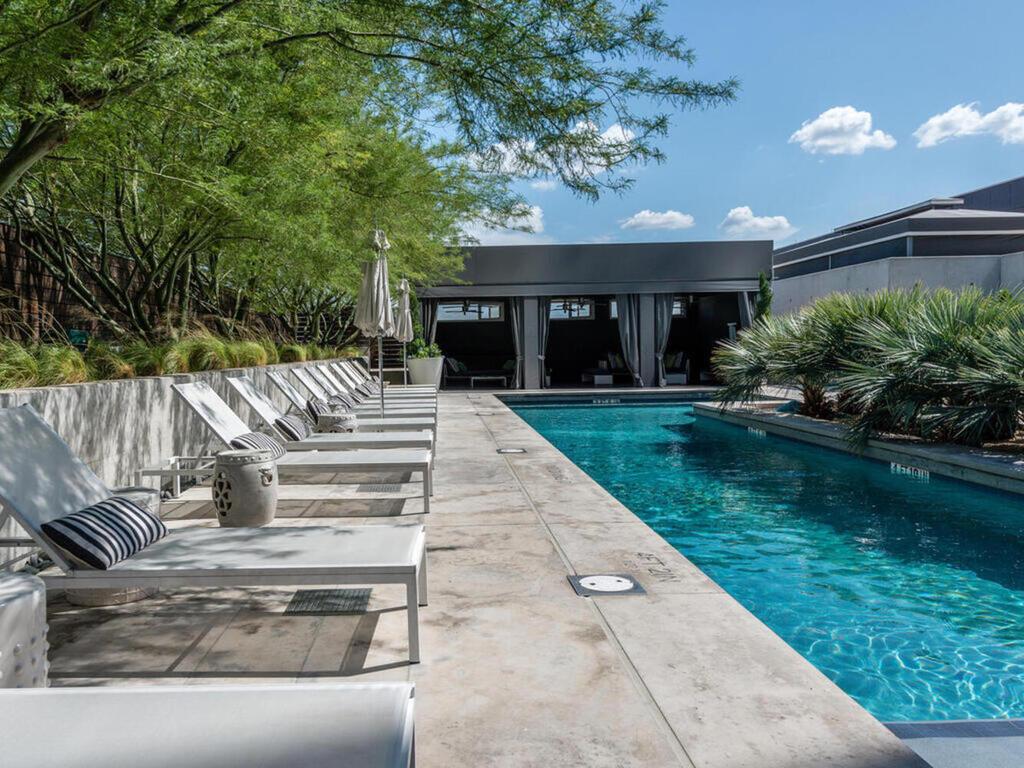 210 Lavaca St # 2809, Austin, TX 78701