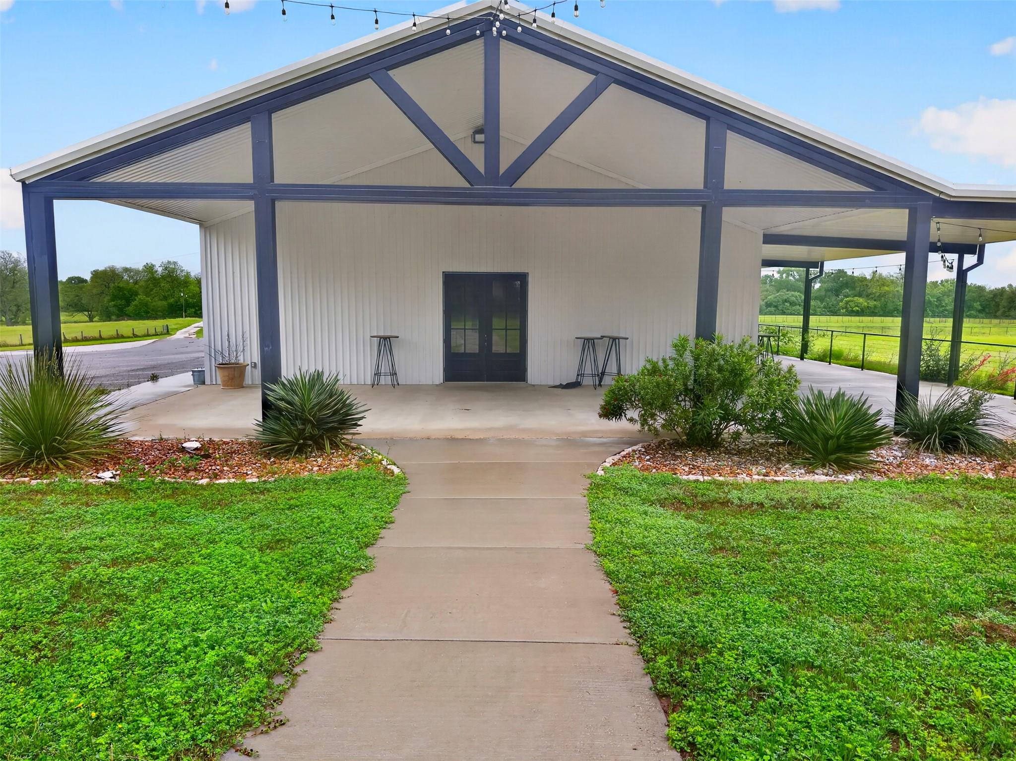 6106 SE FM Rnch, Holland, TX 76534