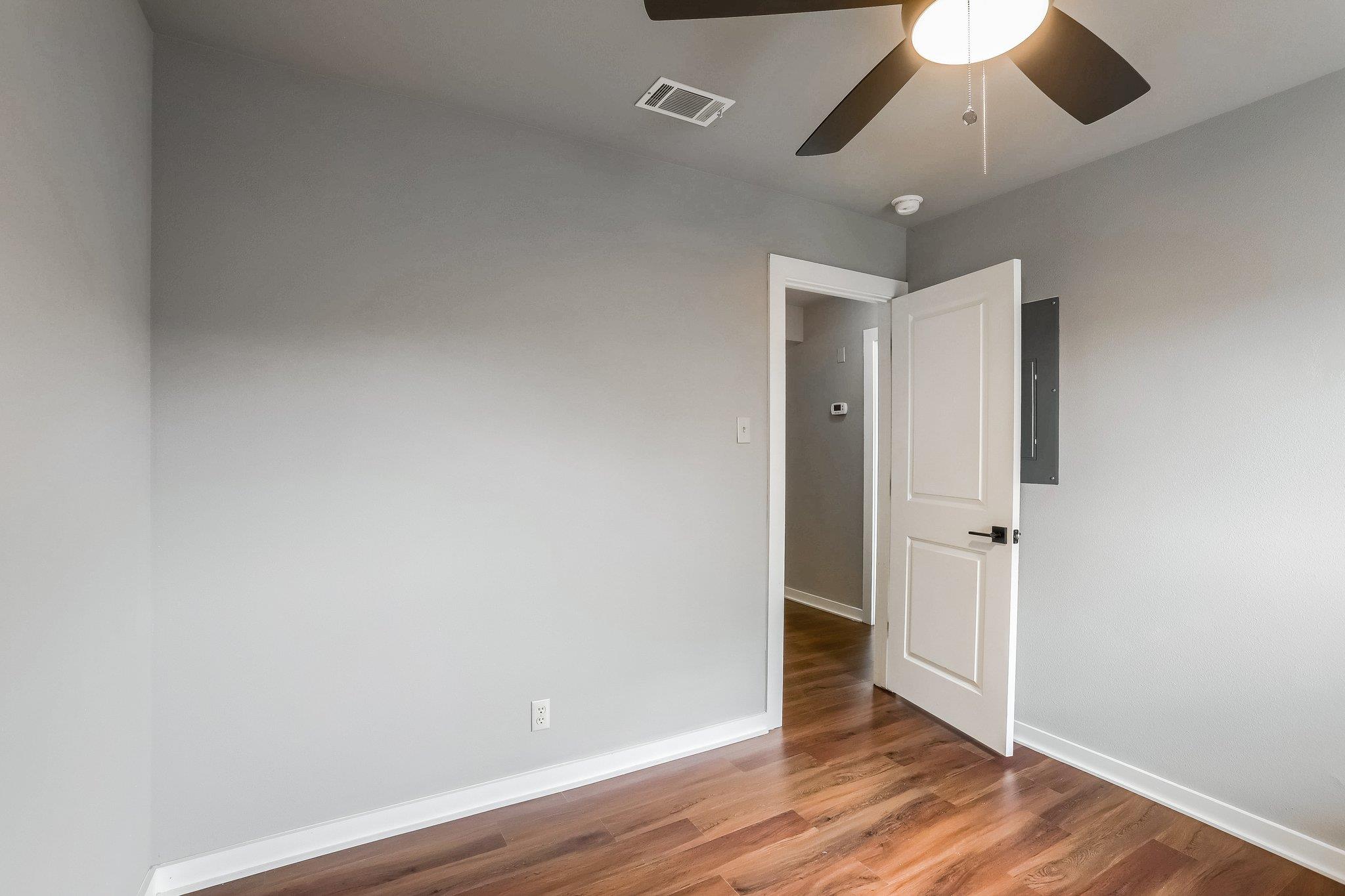 5909 Lago Vista Way # B, Lago Vista, TX 78645