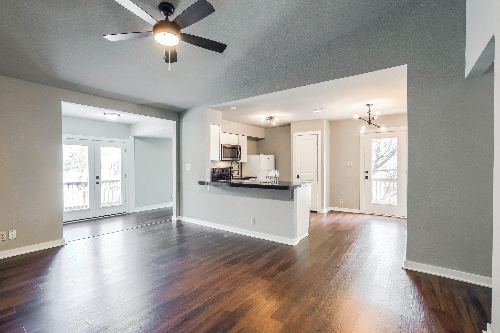 5909 Lago Vista Way # B, Lago Vista, TX 78645