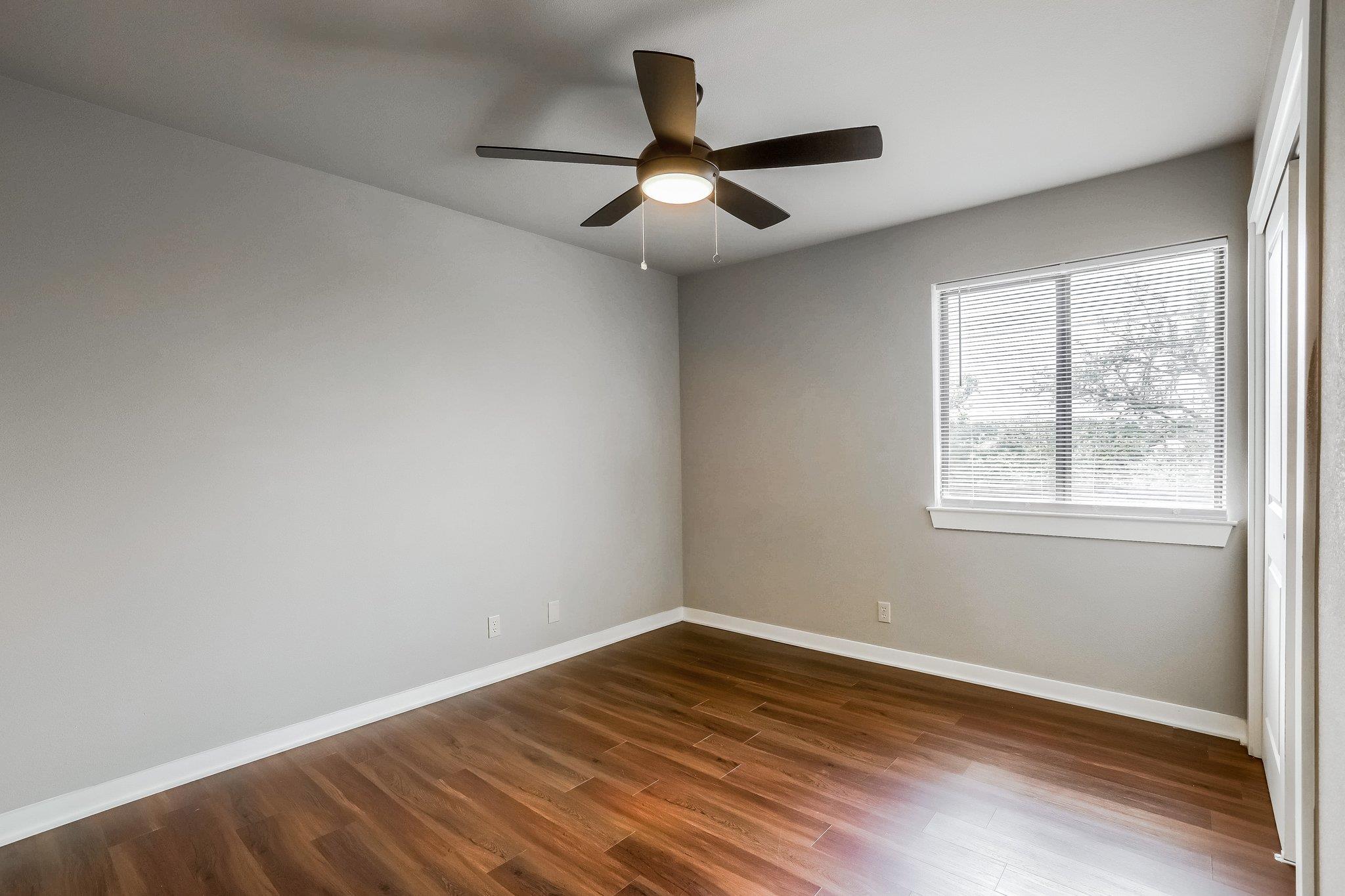 5909 Lago Vista Way # B, Lago Vista, TX 78645