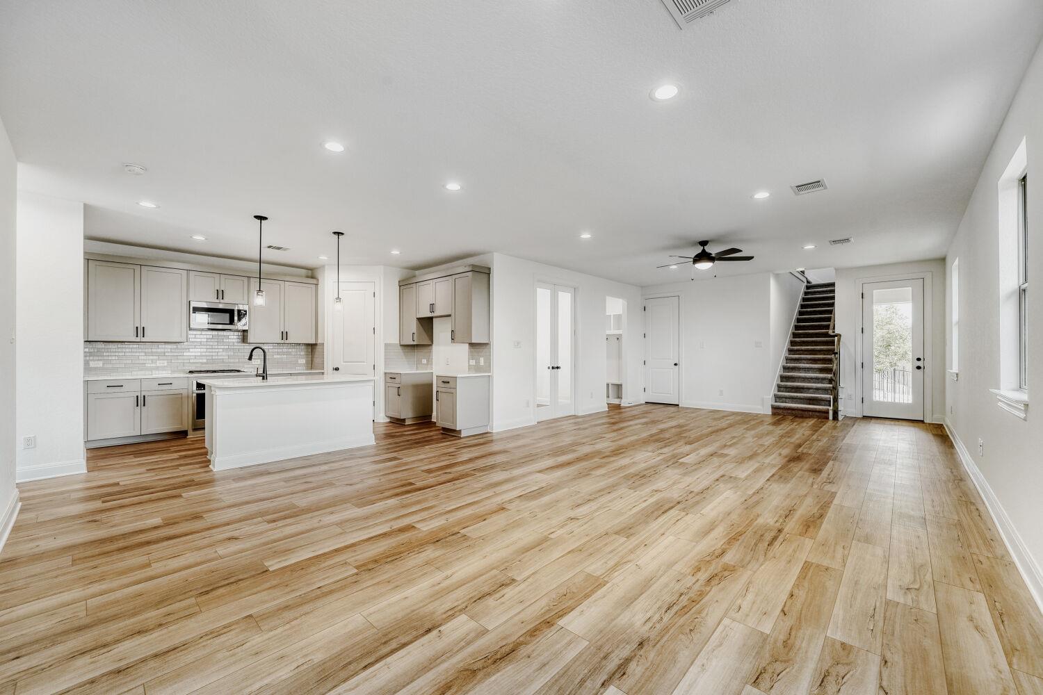 185 International St, Buda, TX 78610