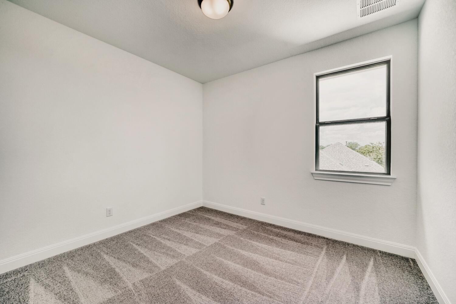 185 International St, Buda, TX 78610